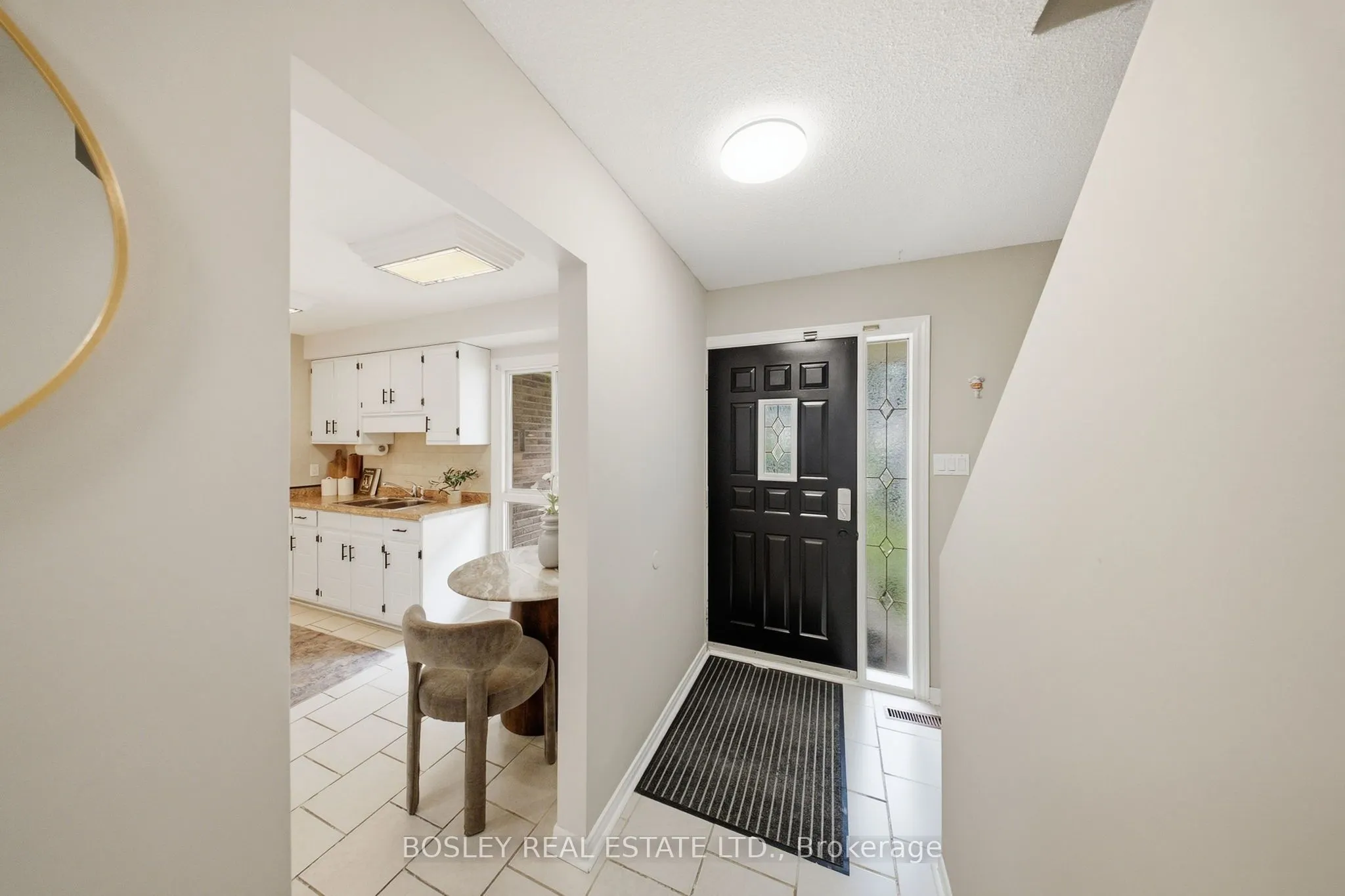 865 Gentry Crescent