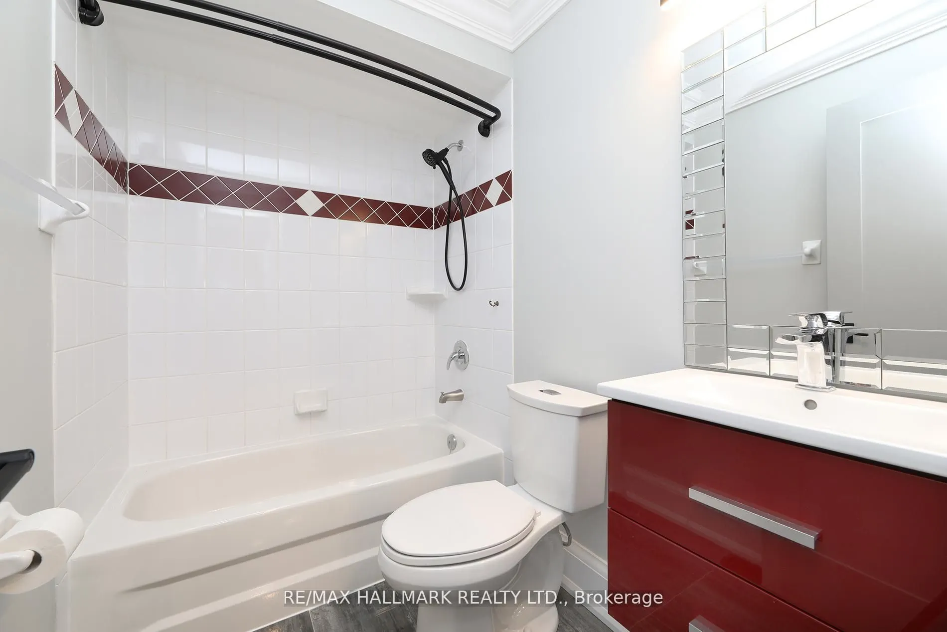 88 Colonel Danforth Trail