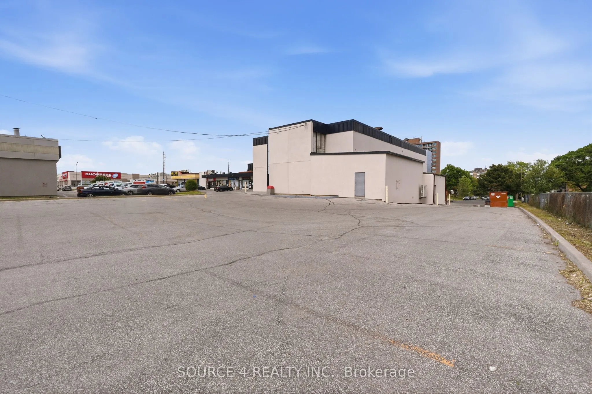 3601 Lawrence Avenue E