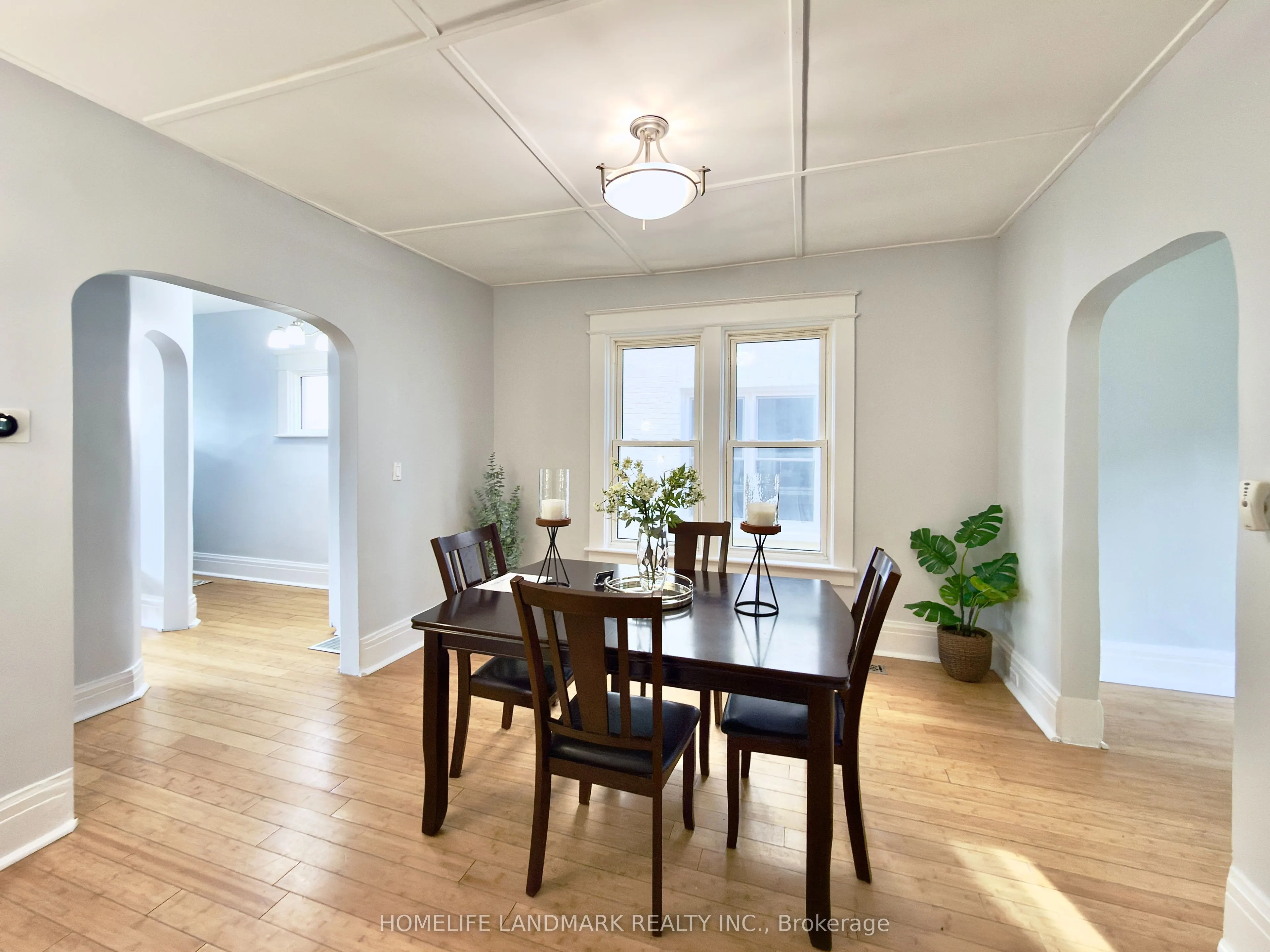 67 Banting Avenue