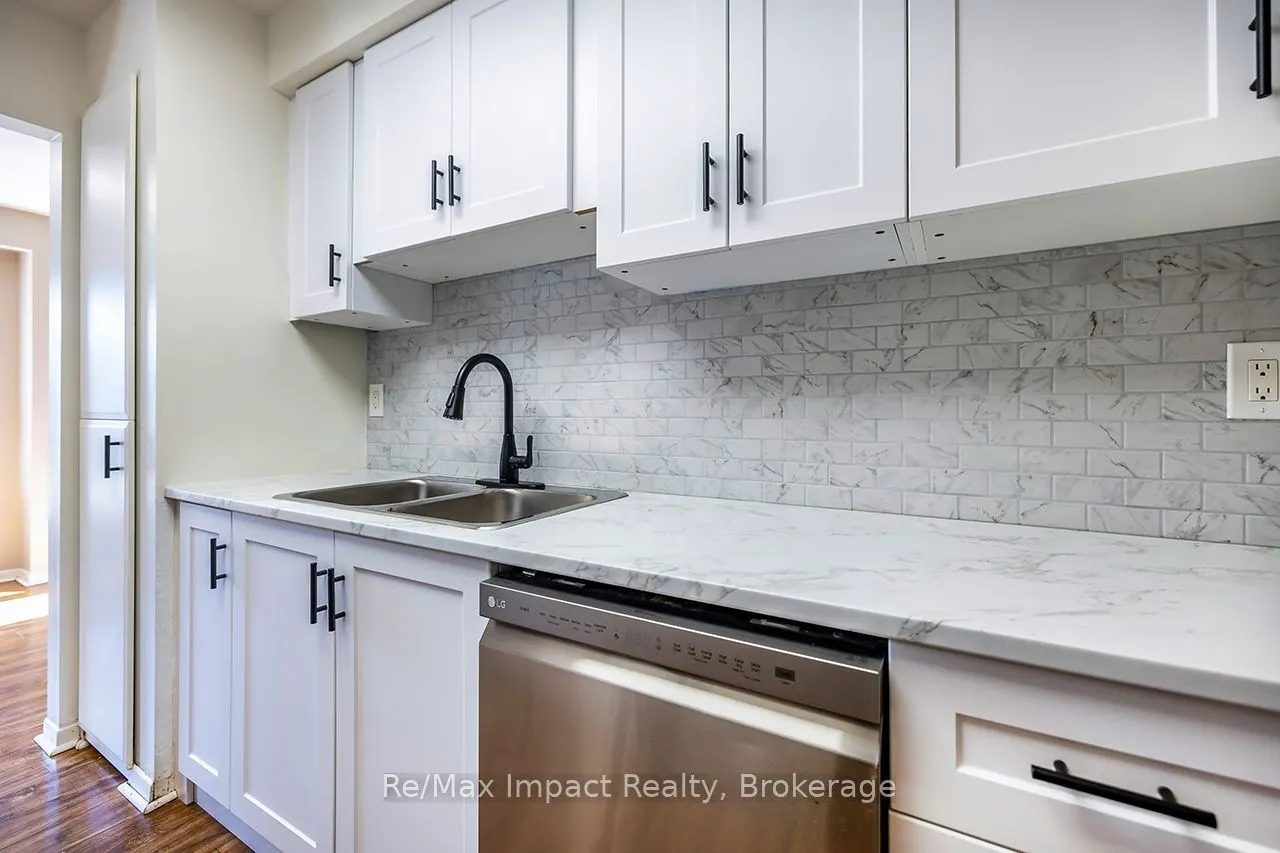 25 Tompkins Lane #25