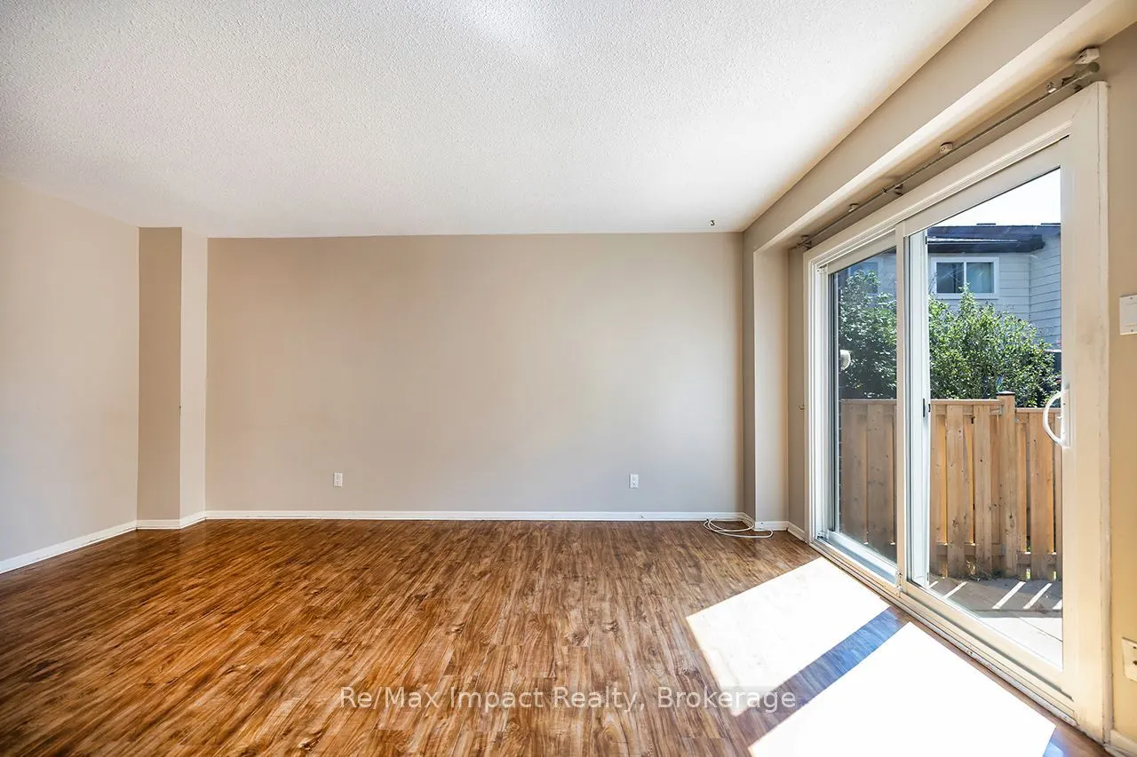25 Tompkins Lane #25