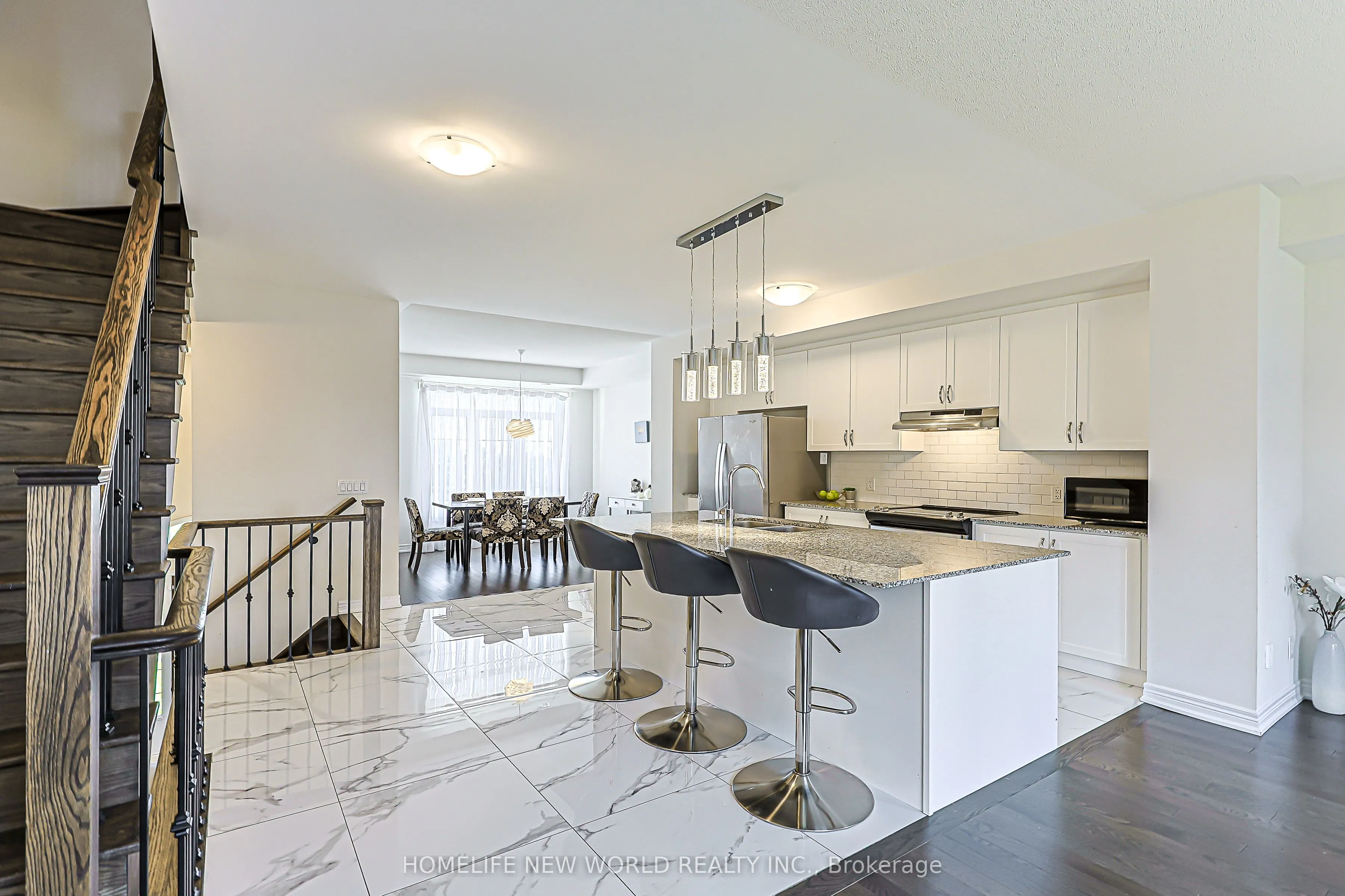 56 Elkington Crescent
