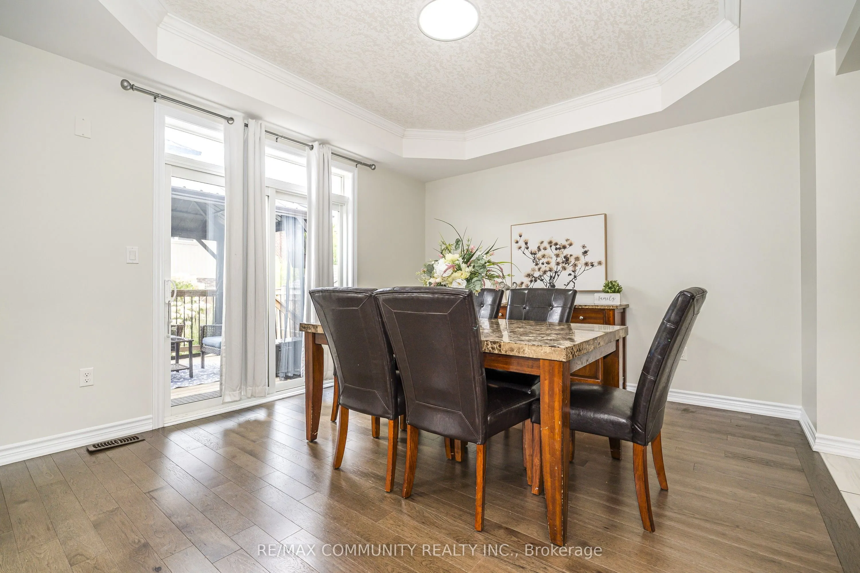 23 Holyrod Drive