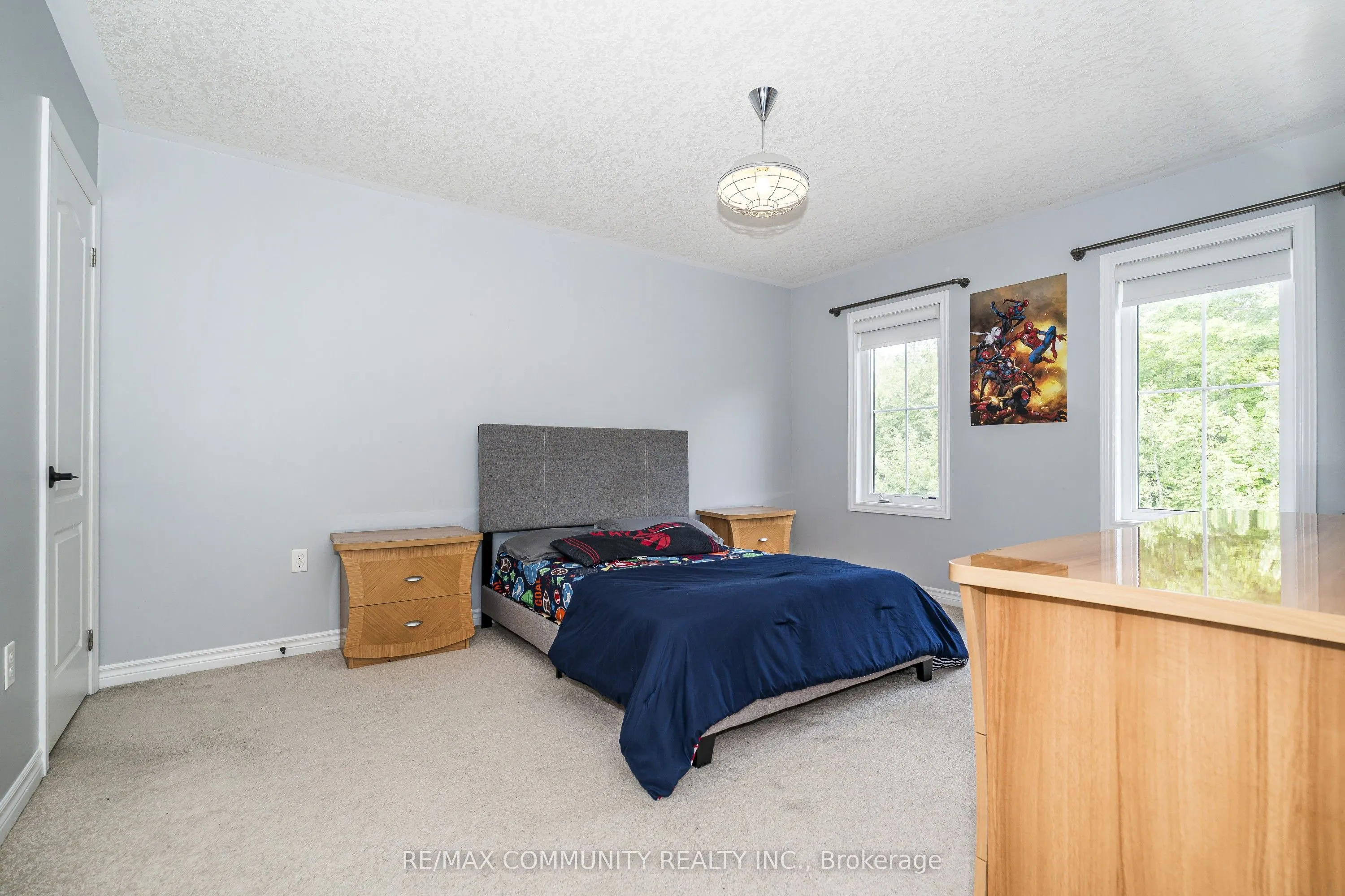 23 Holyrod Drive