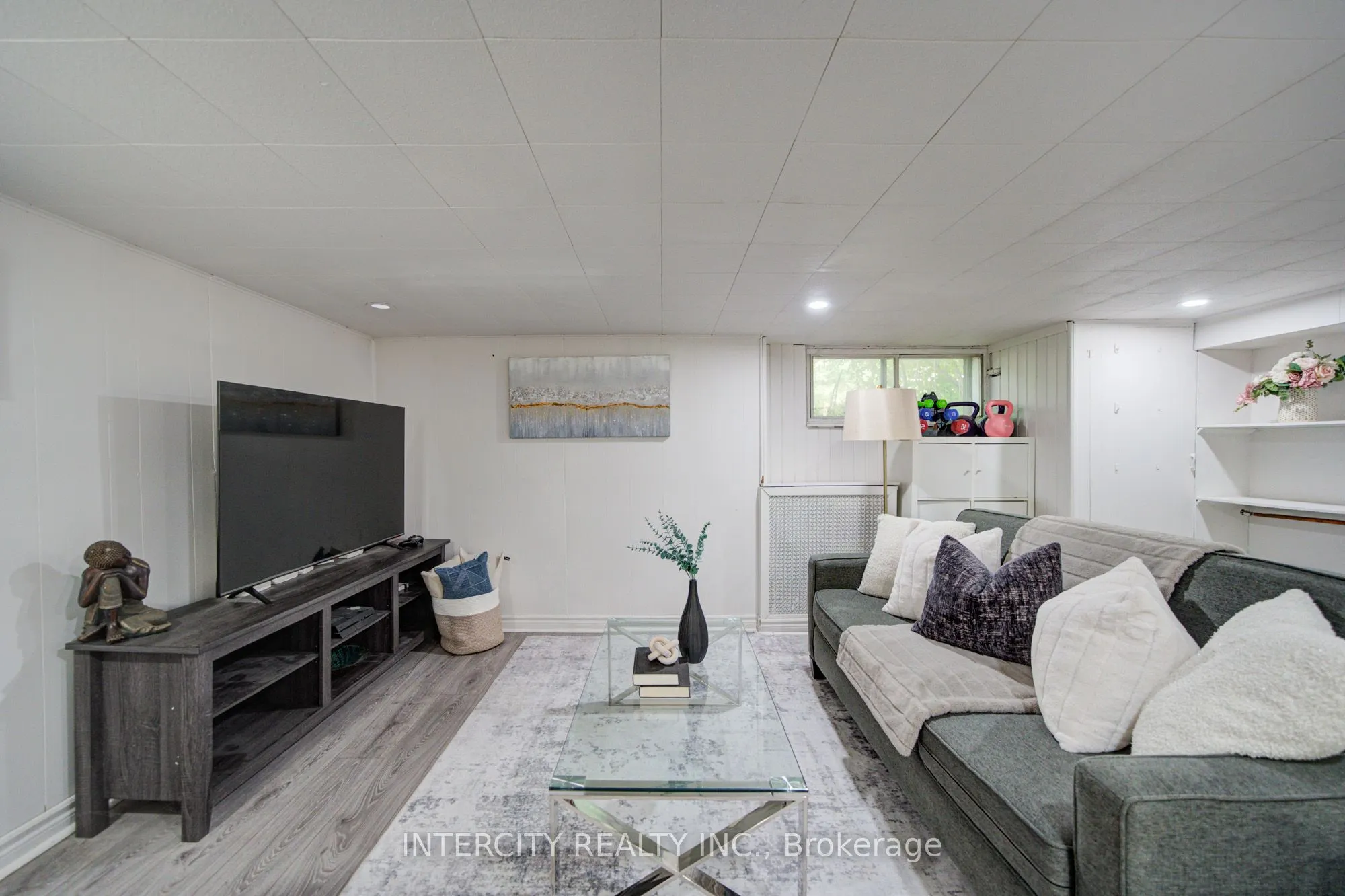 256 Blantyre Avenue