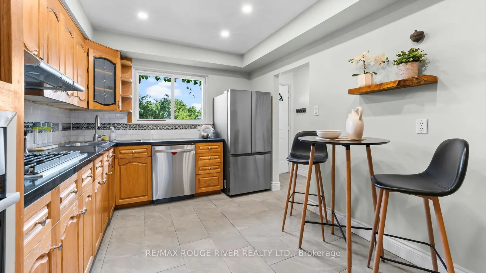 925 Bayly Street #99