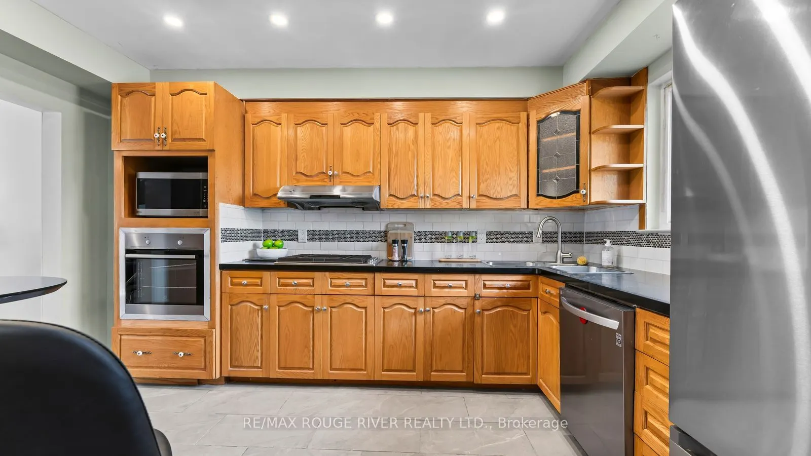 925 Bayly Street #99