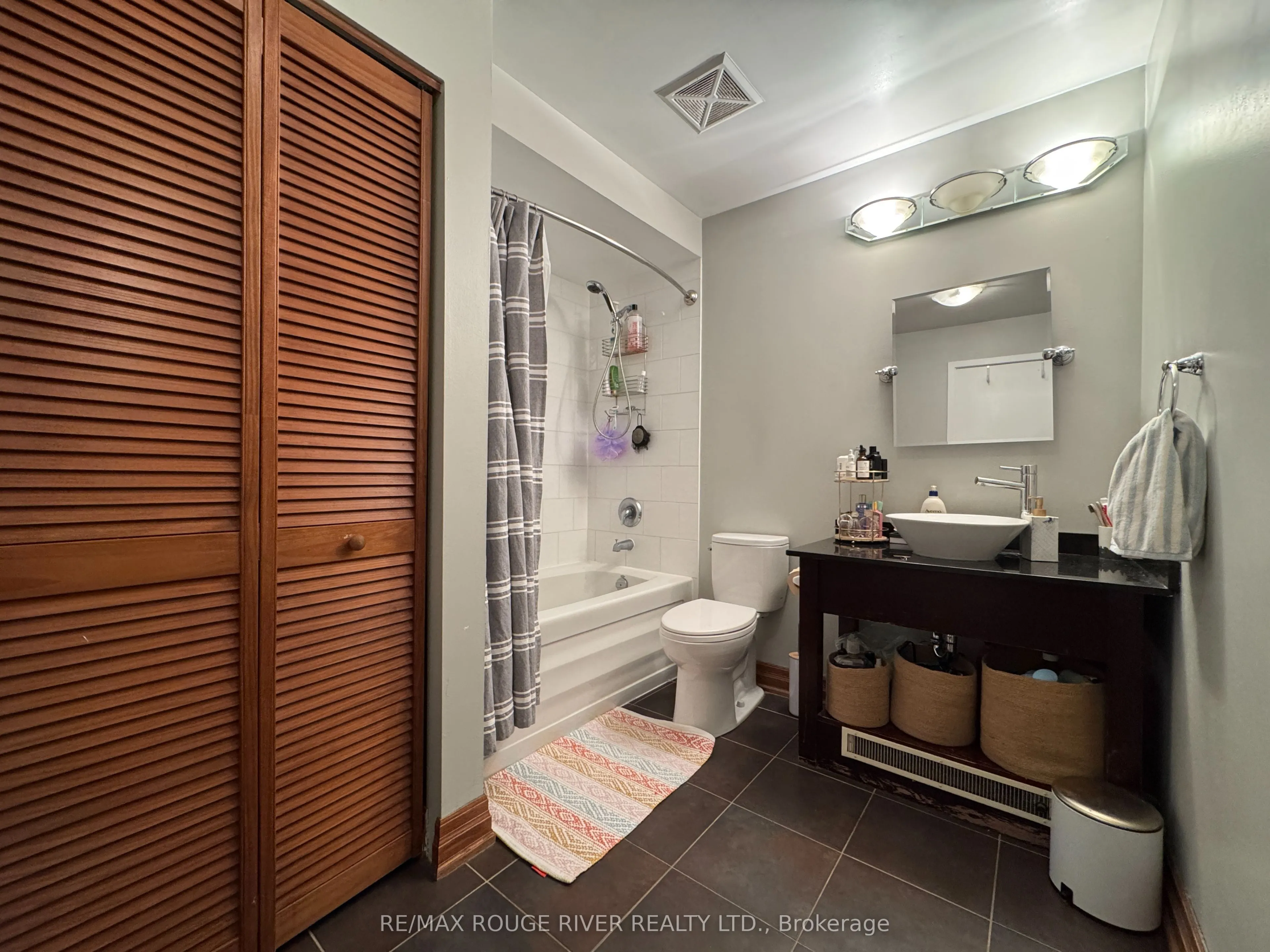601 Kingston Road #606