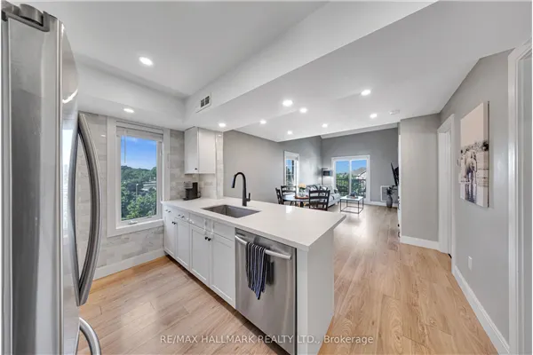 106 Petra Way