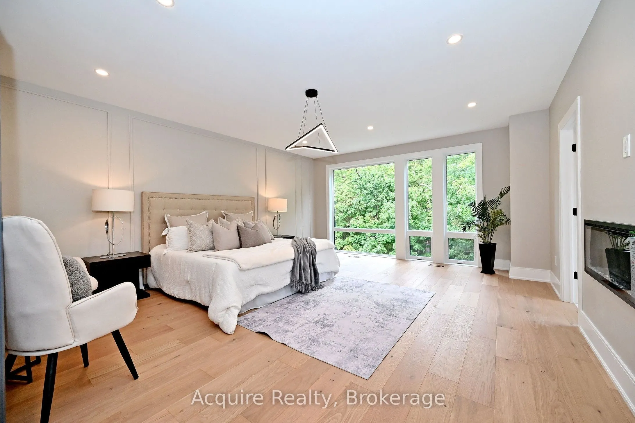 7 Doris Drive