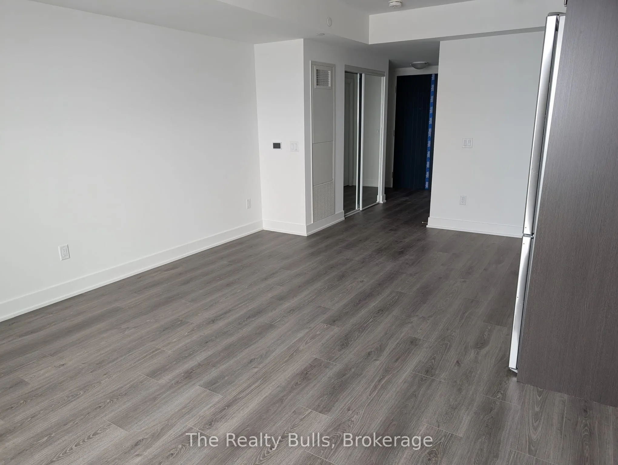 2545 Simcoe Street #2009