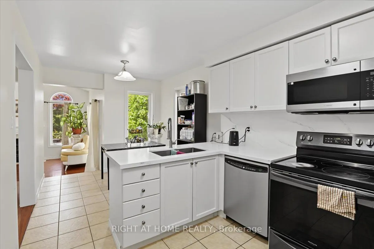 1350 Wadebridge Crescent