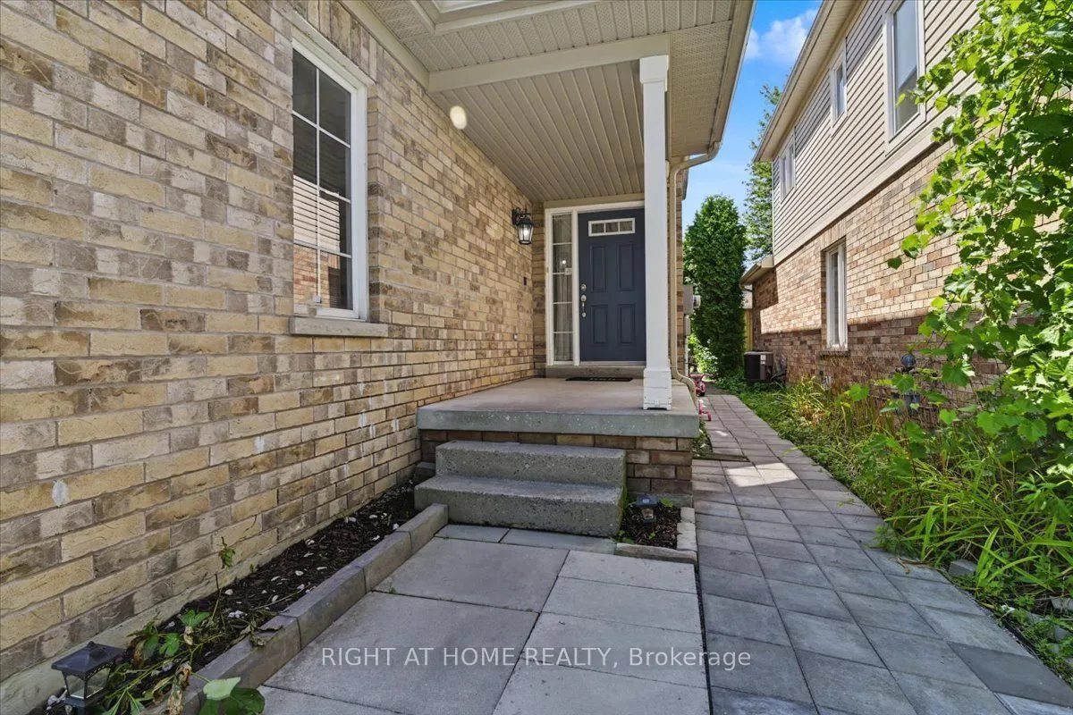 1350 Wadebridge Crescent