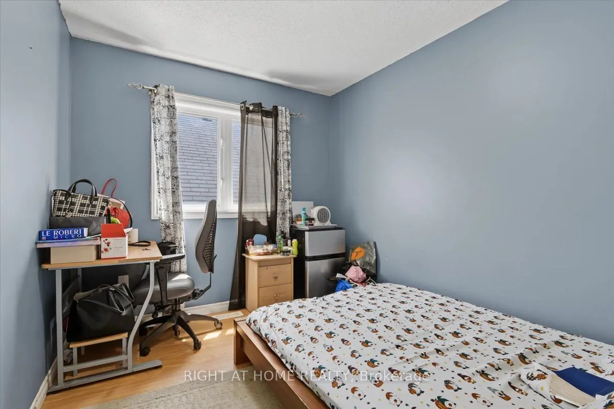 1350 Wadebridge Crescent