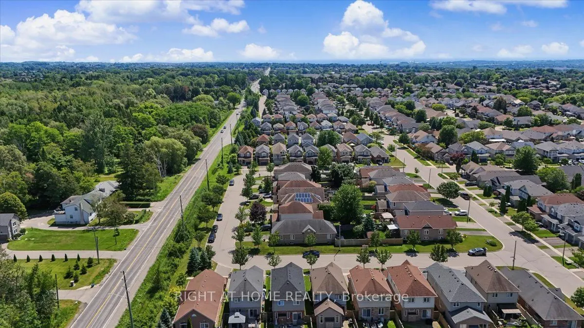 1350 Wadebridge Crescent