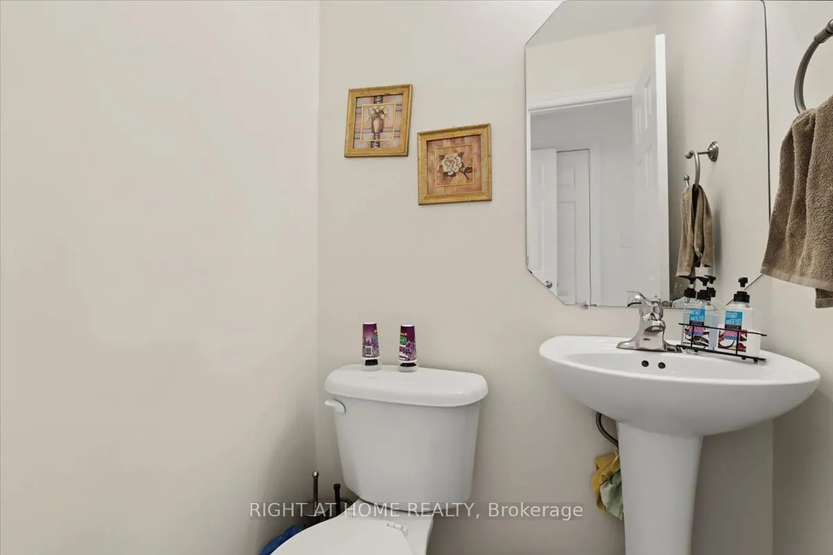1350 Wadebridge Crescent