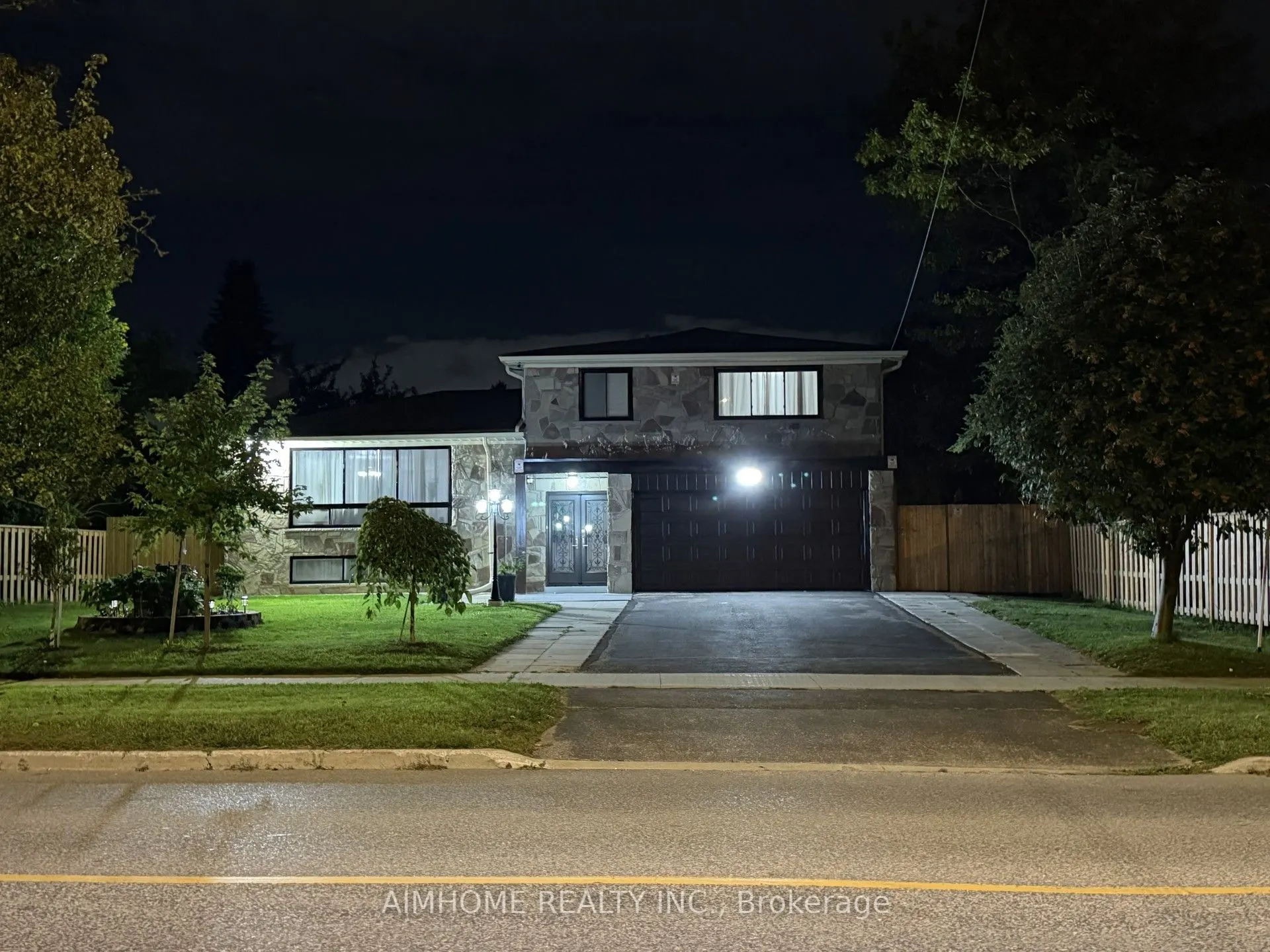 166 Guildwood Parkway