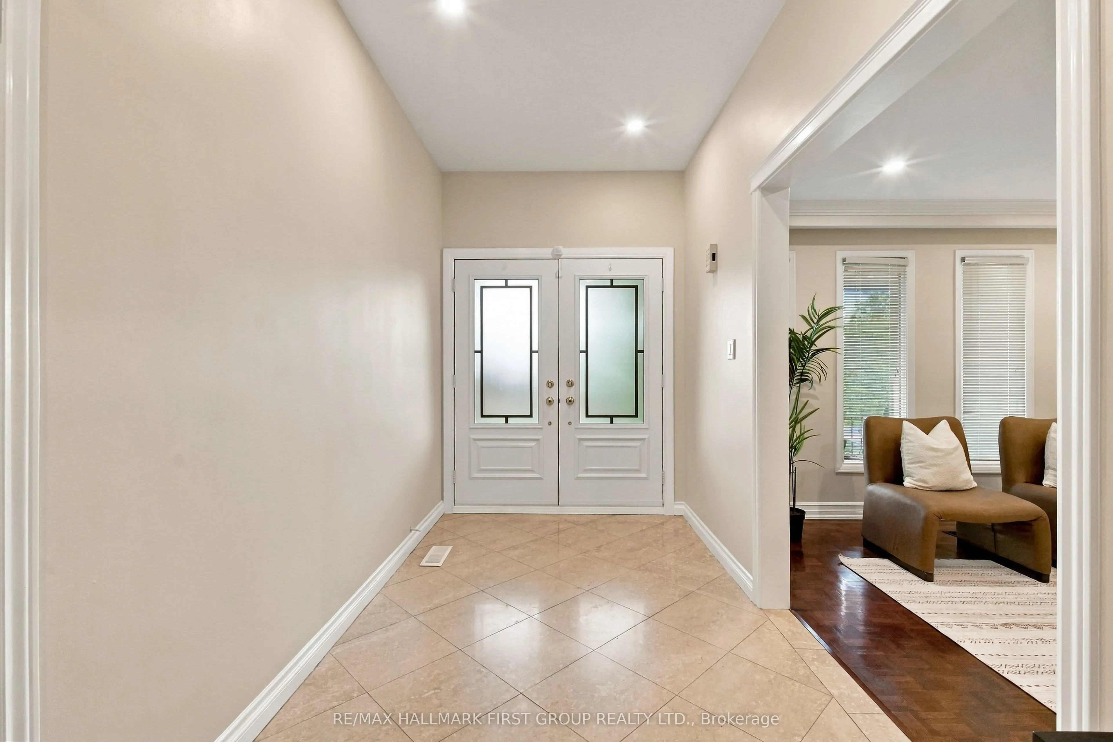 520 McLeod Crescent