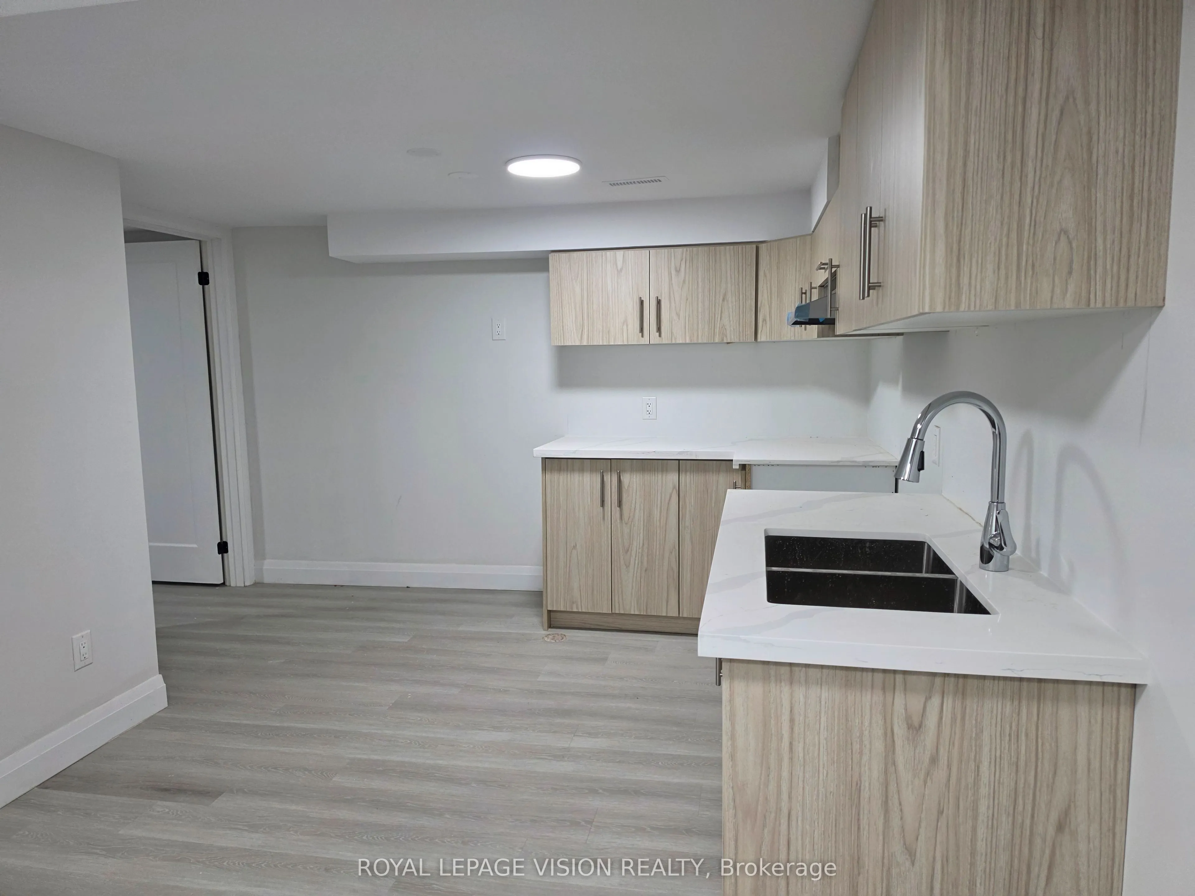 706 Leaside Street #Bsmt 1