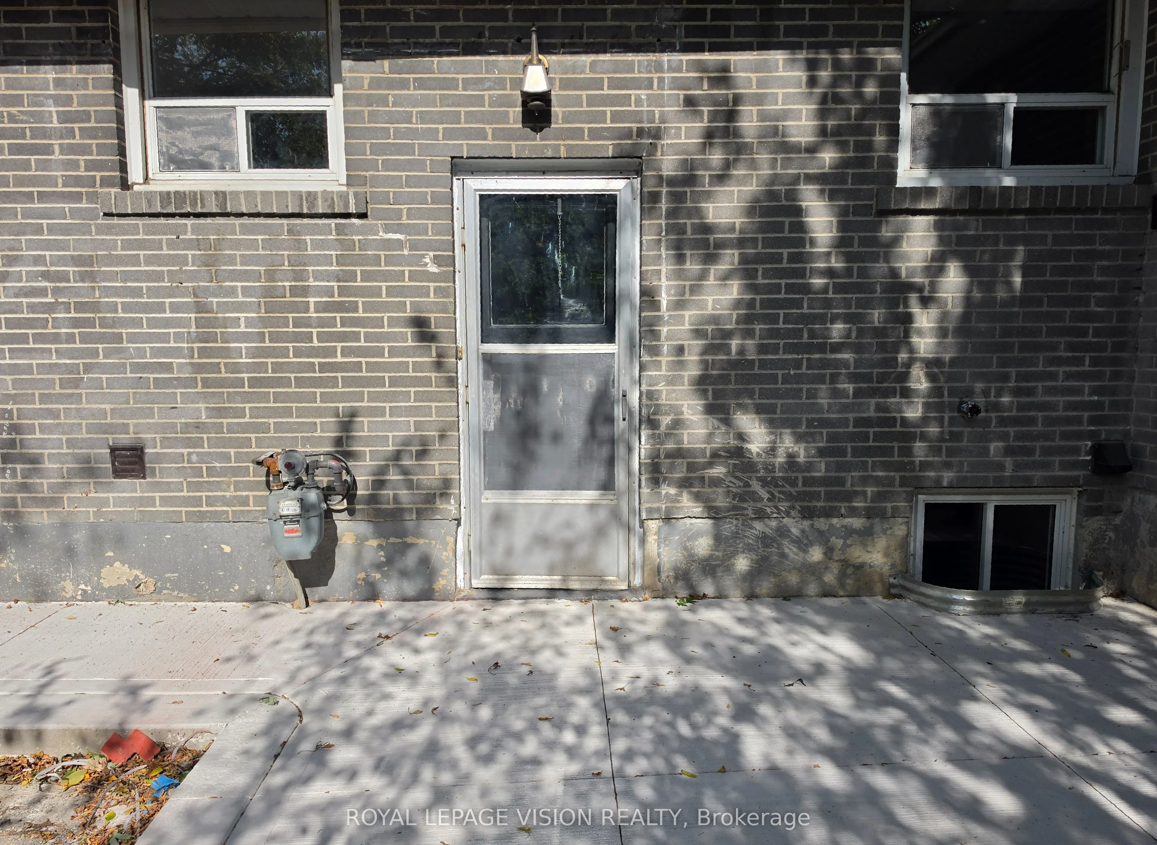 706 Leaside Street #Bsmt 2