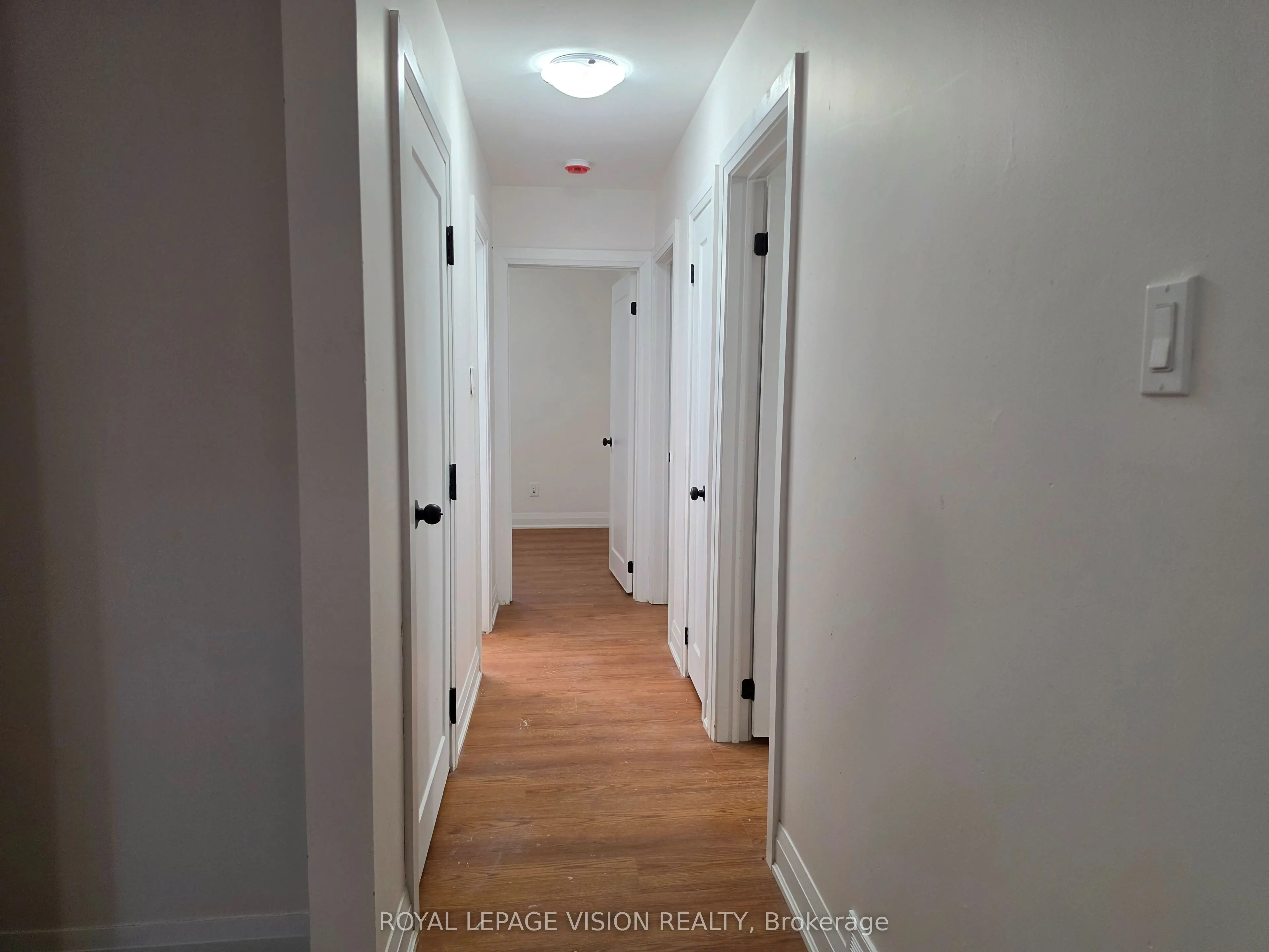706 Leaside Street #Upper