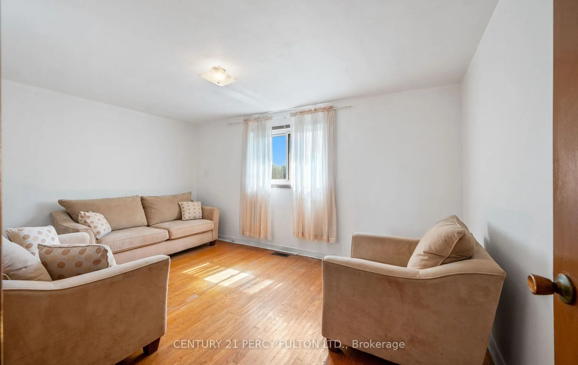 27 Willingdon Avenue