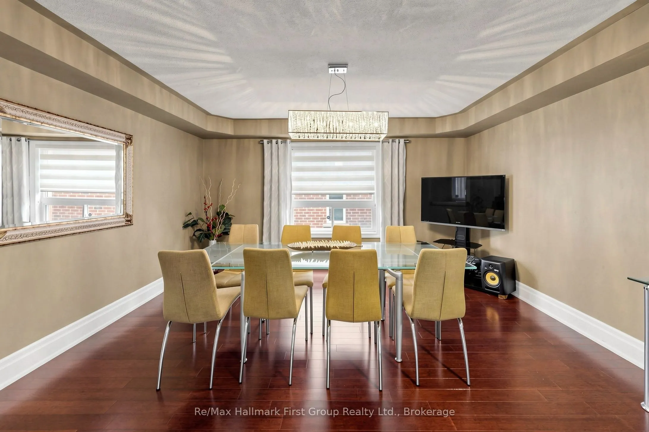 3271 Country Lane
