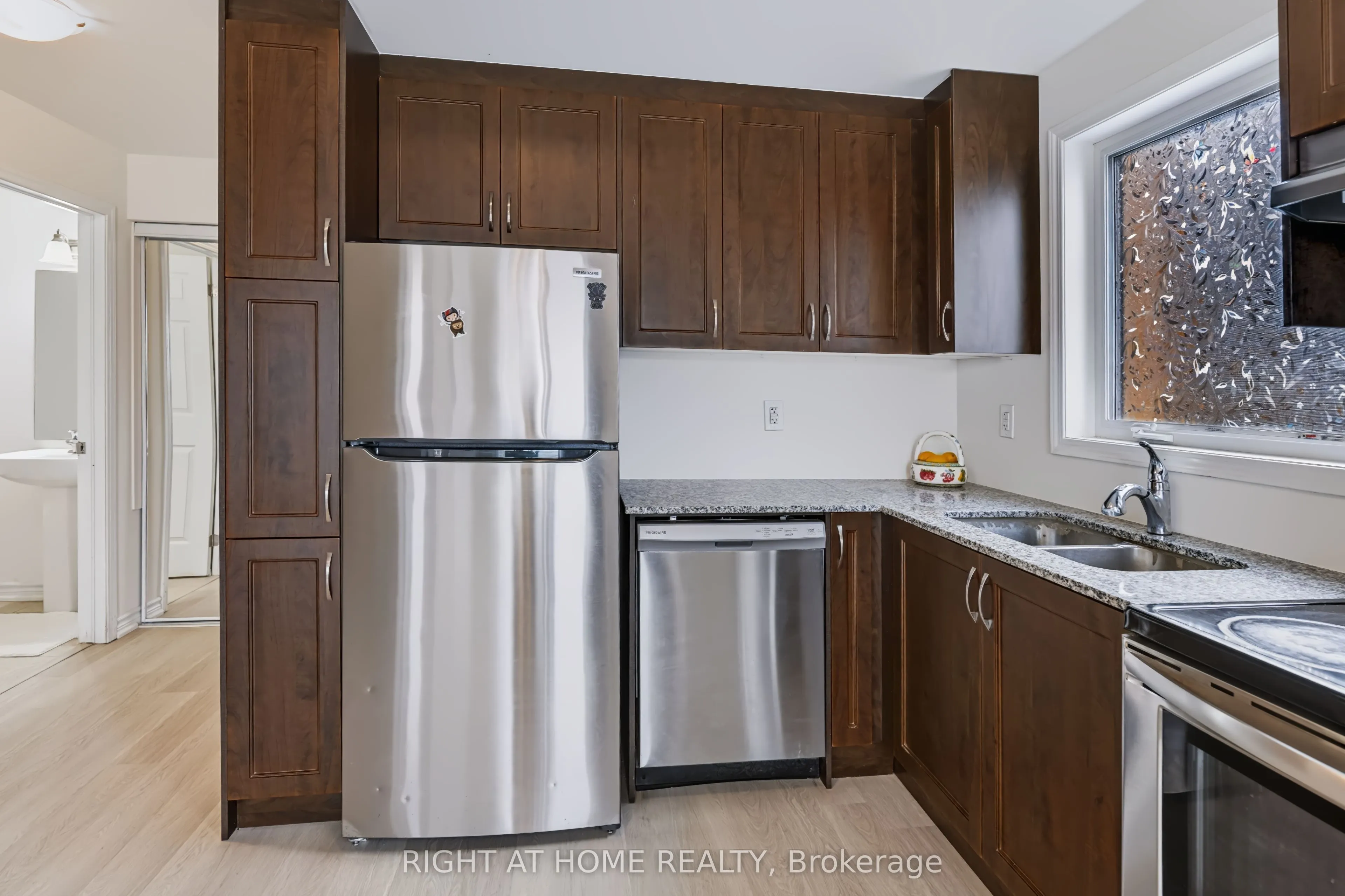 2789 Eglinton Avenue E #429