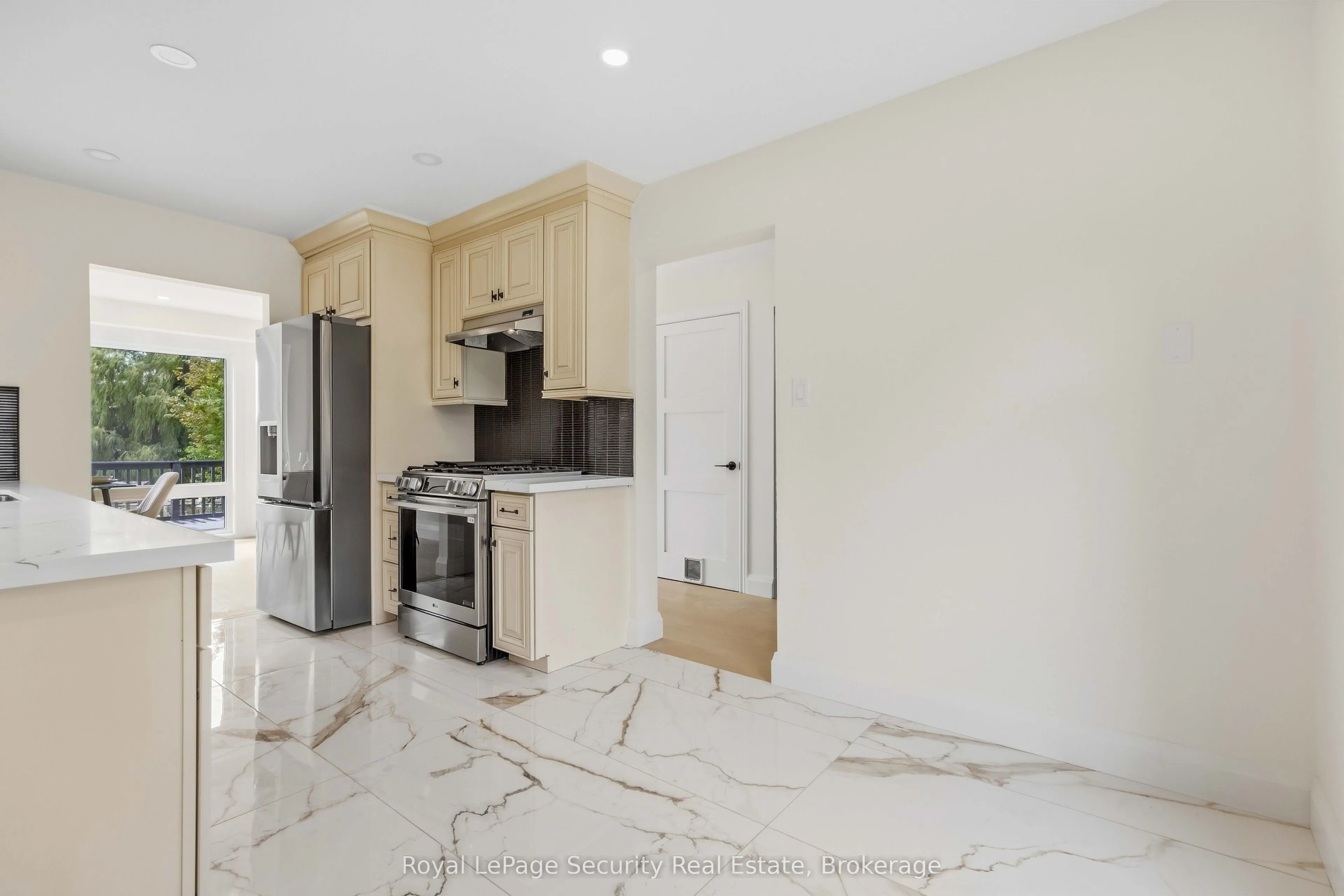 1177 Tanzer Court