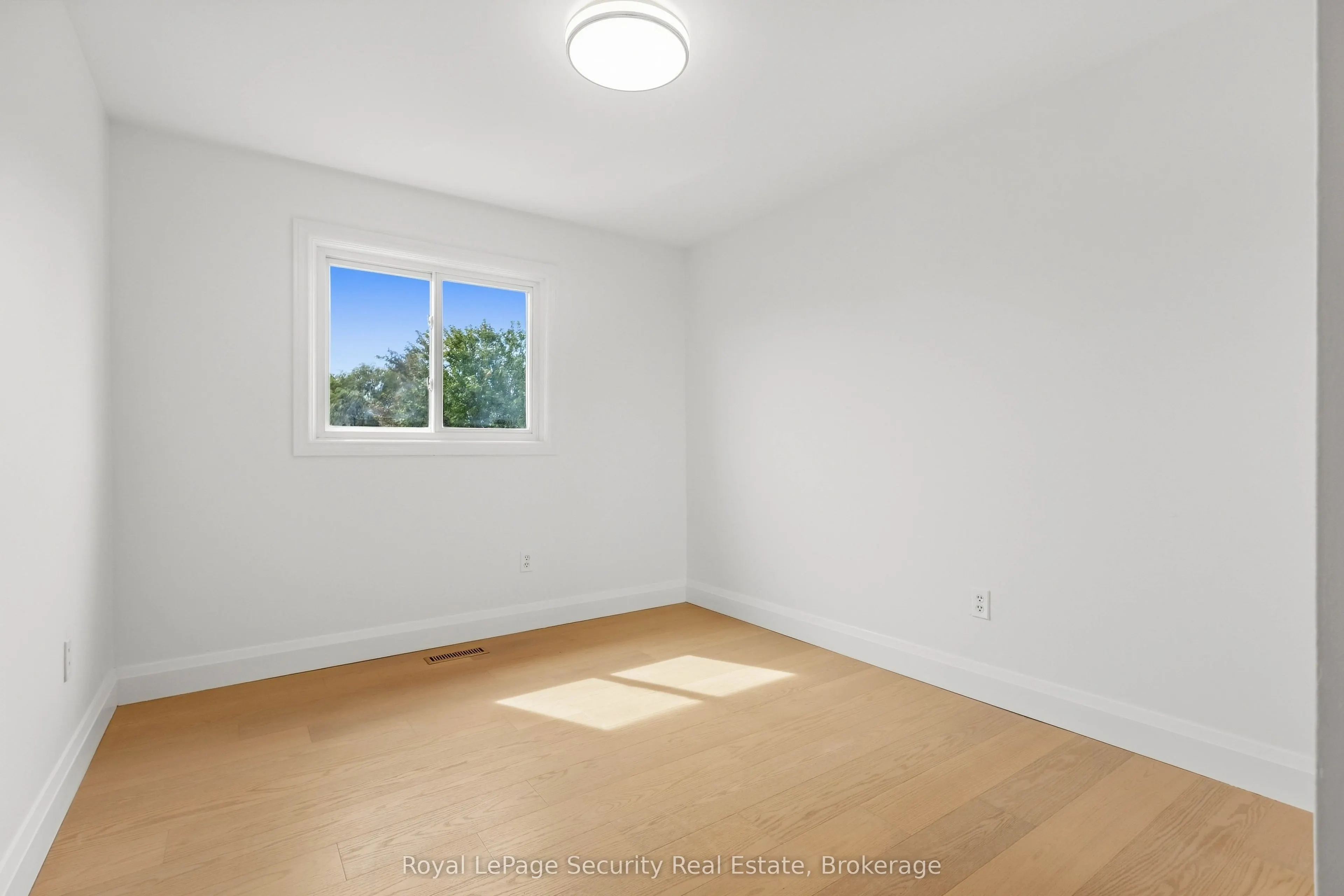 1177 Tanzer Court
