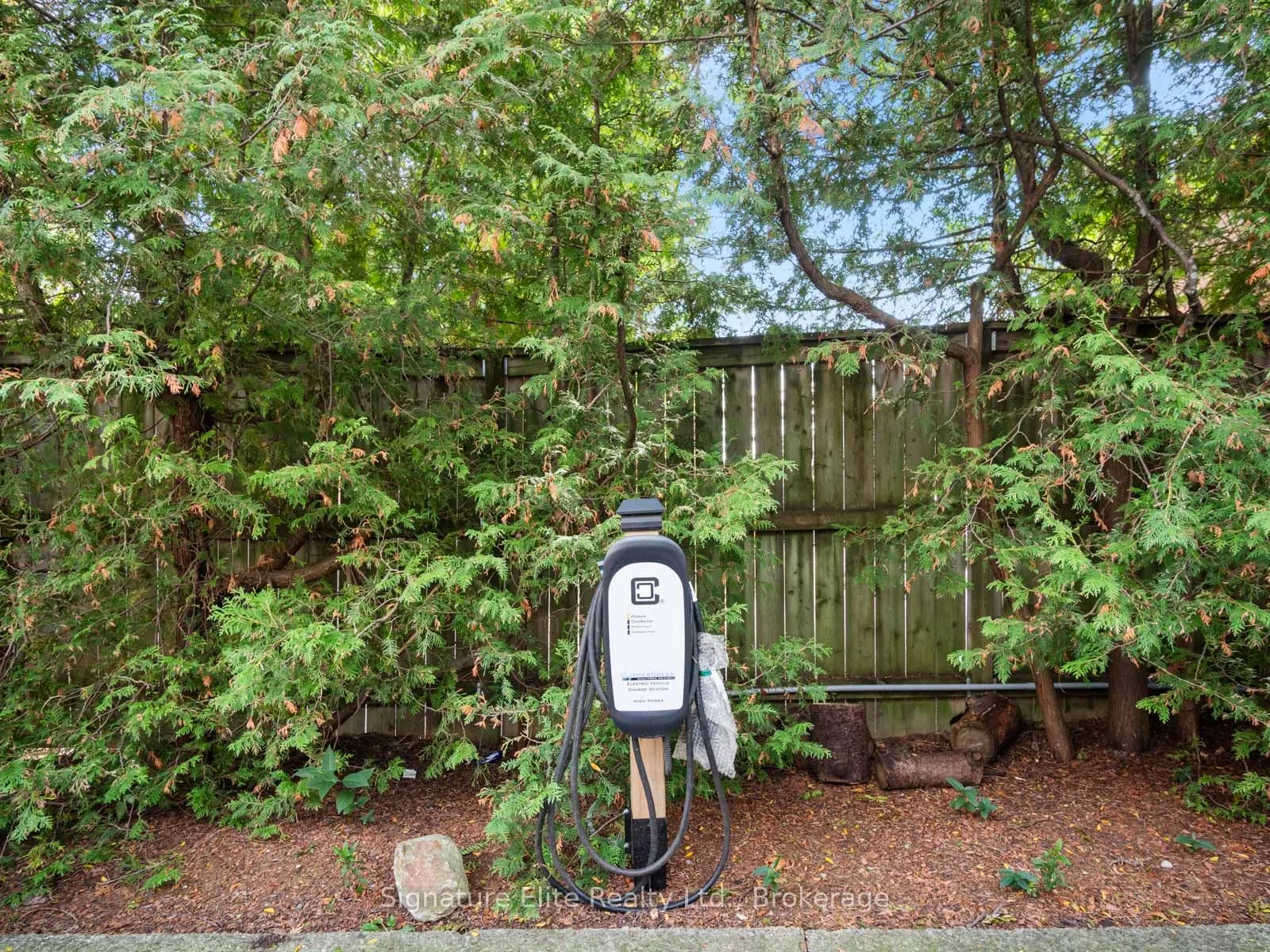 101 Glen Manor Drive #13