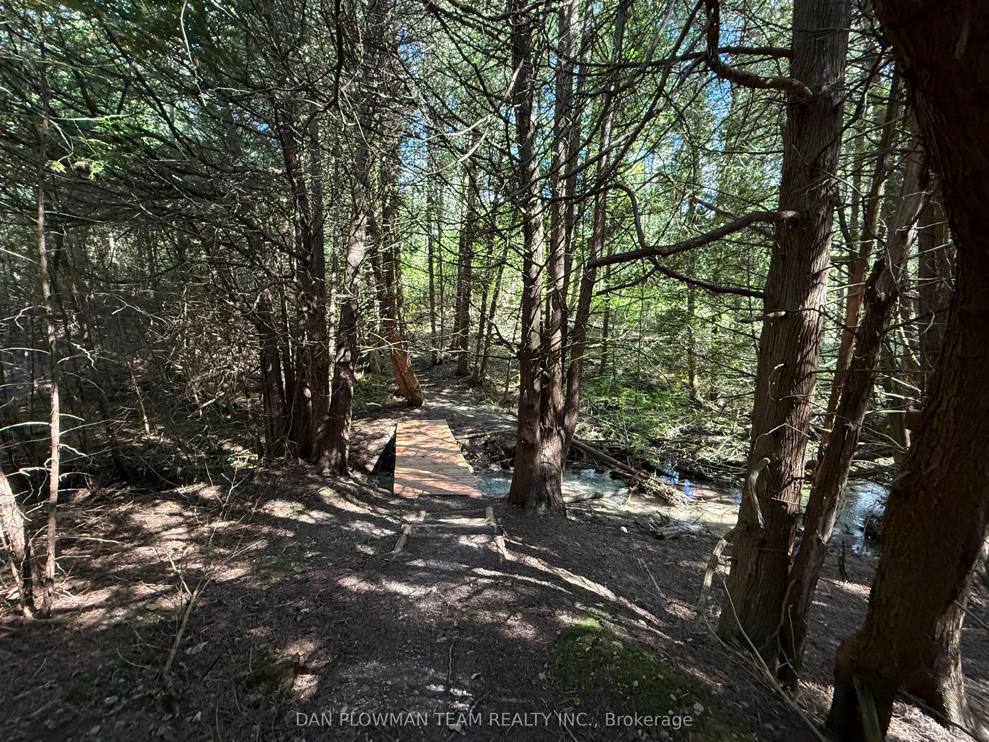 6458 Gibbs Road