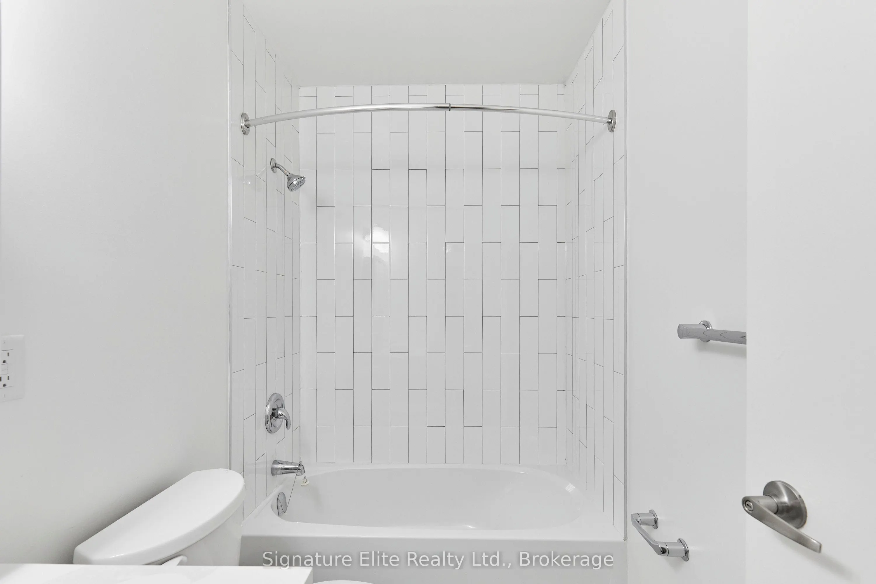 71 Guildwood Parkway #324