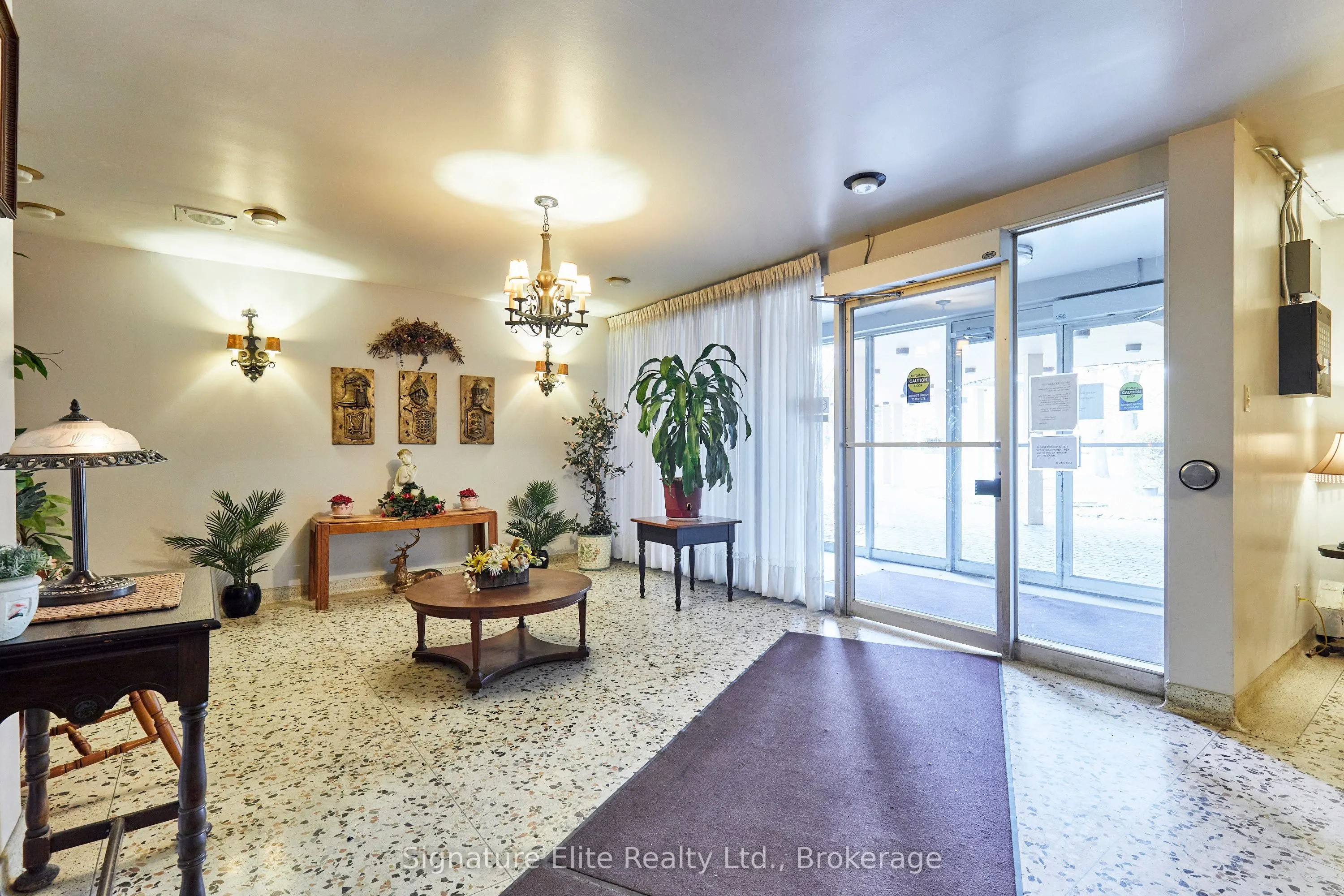 71 Guildwood Parkway #324