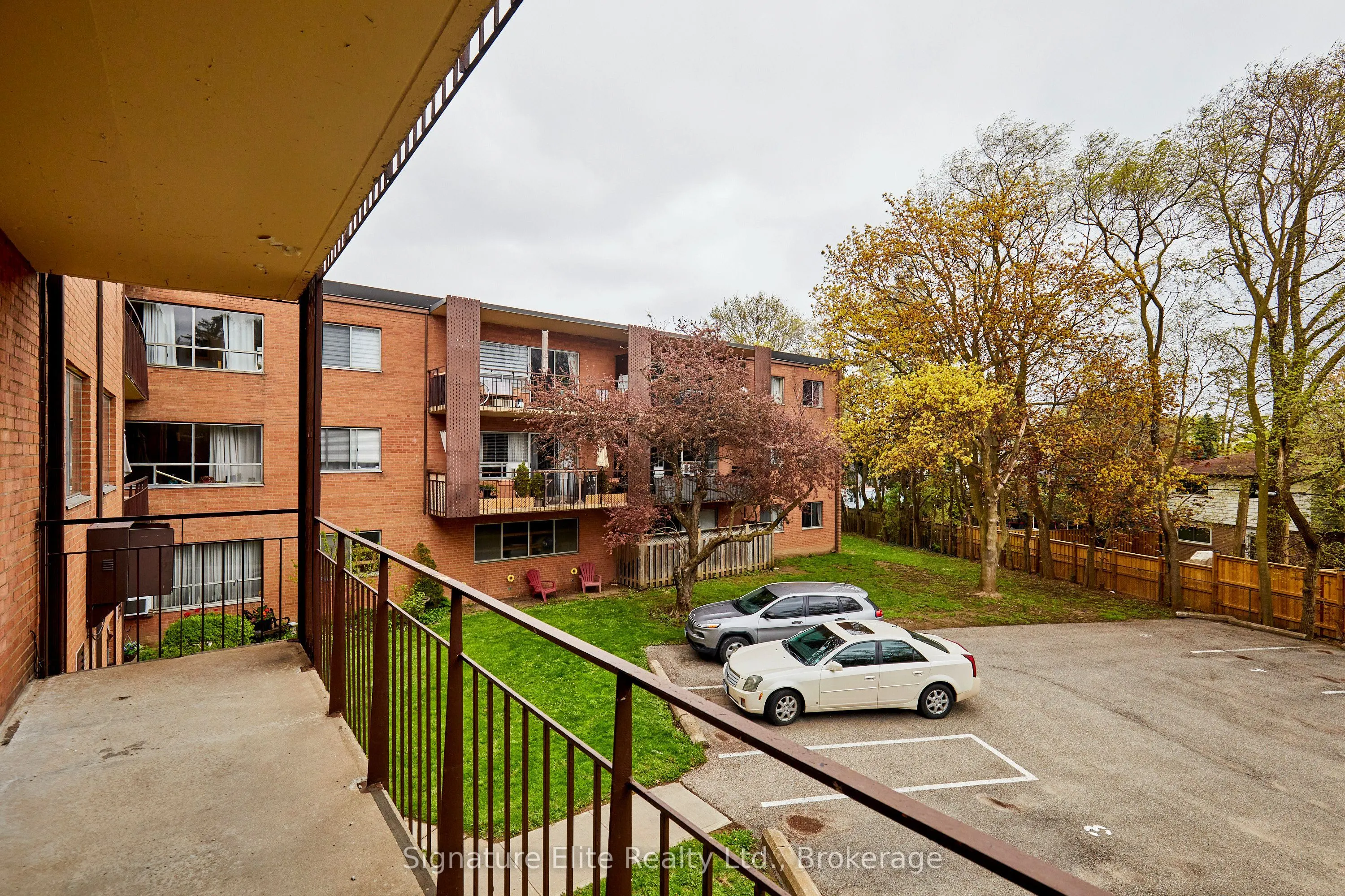 71 Guildwood Parkway #324