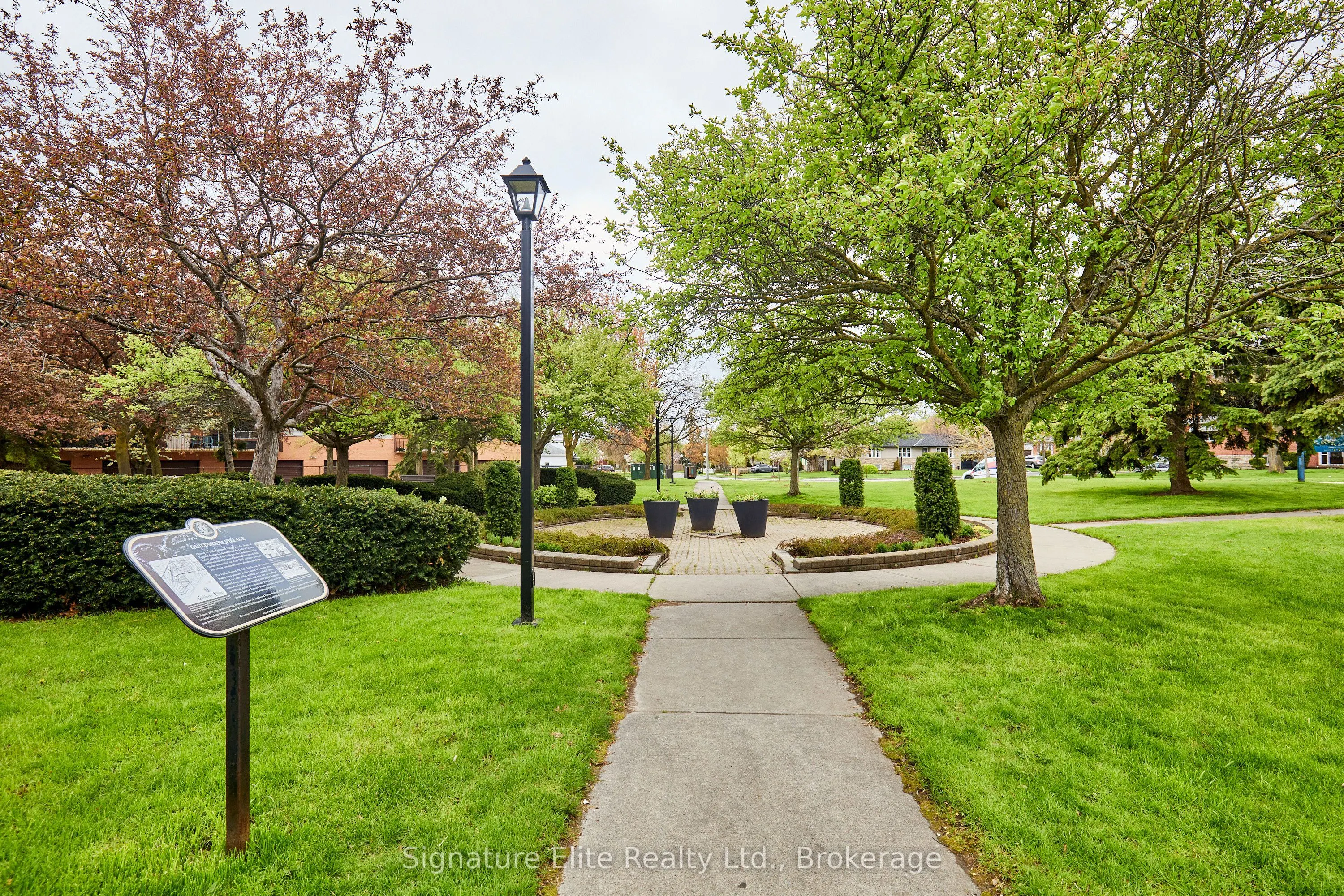71 Guildwood Parkway #324