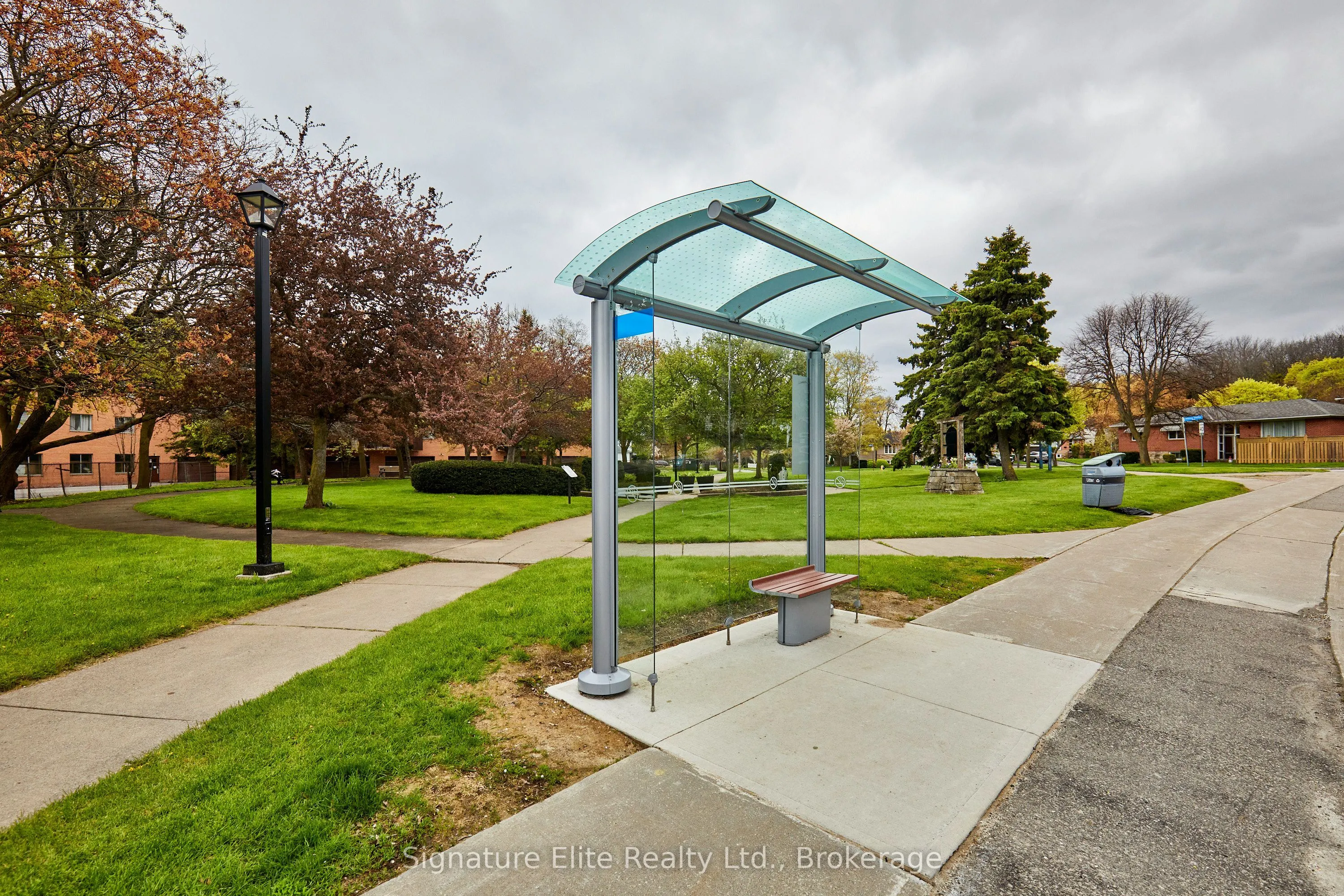 71 Guildwood Parkway #324