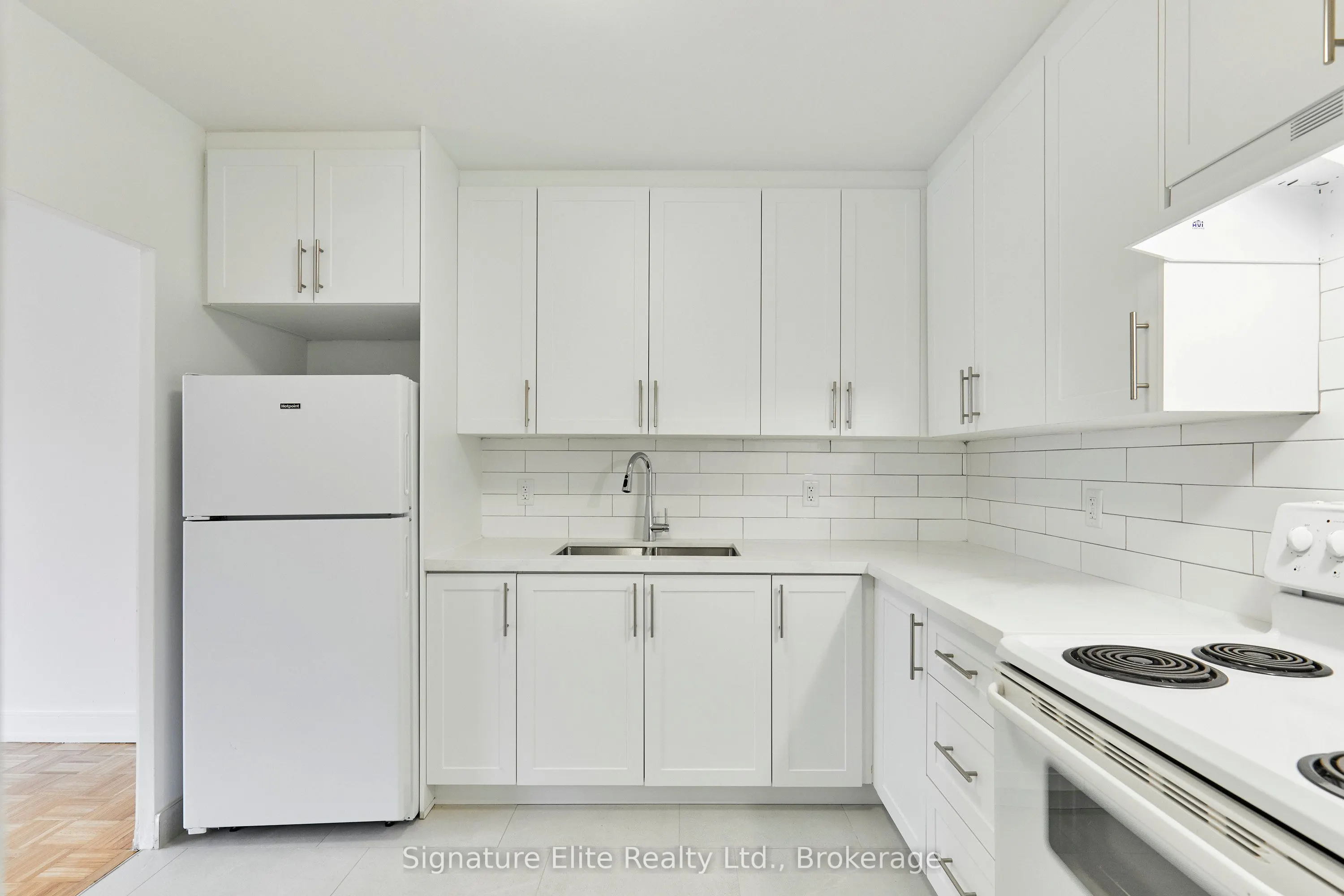 71 Guildwood Parkway #324
