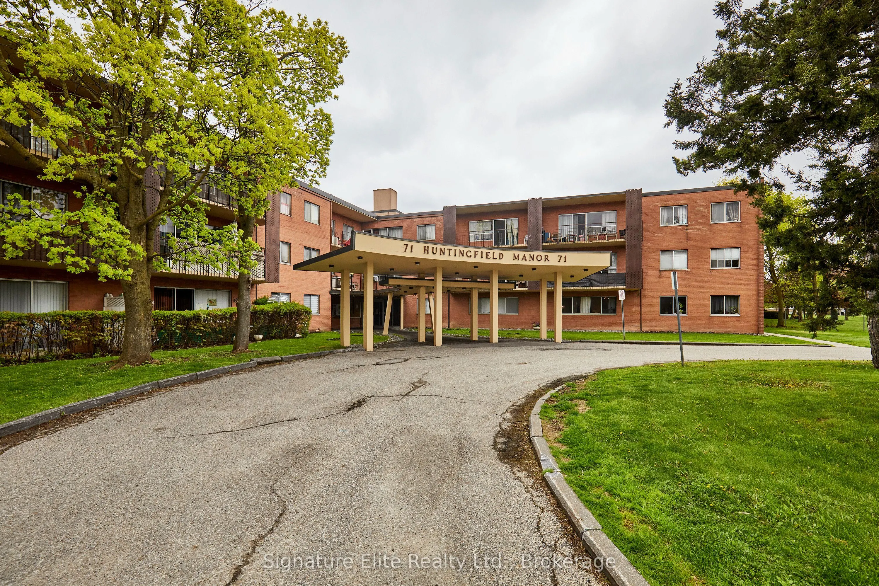 71 Guildwood Parkway #324