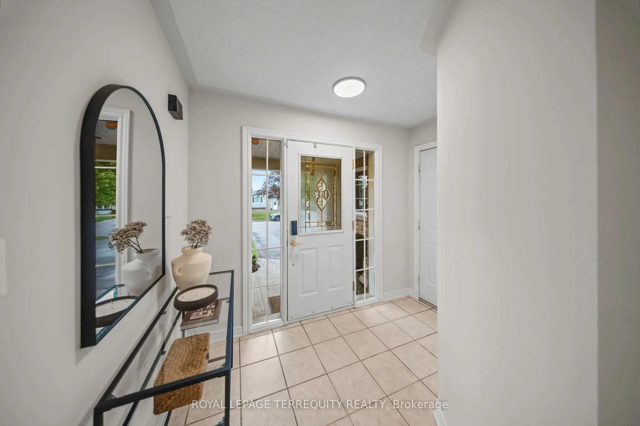 611 Capilano Crescent