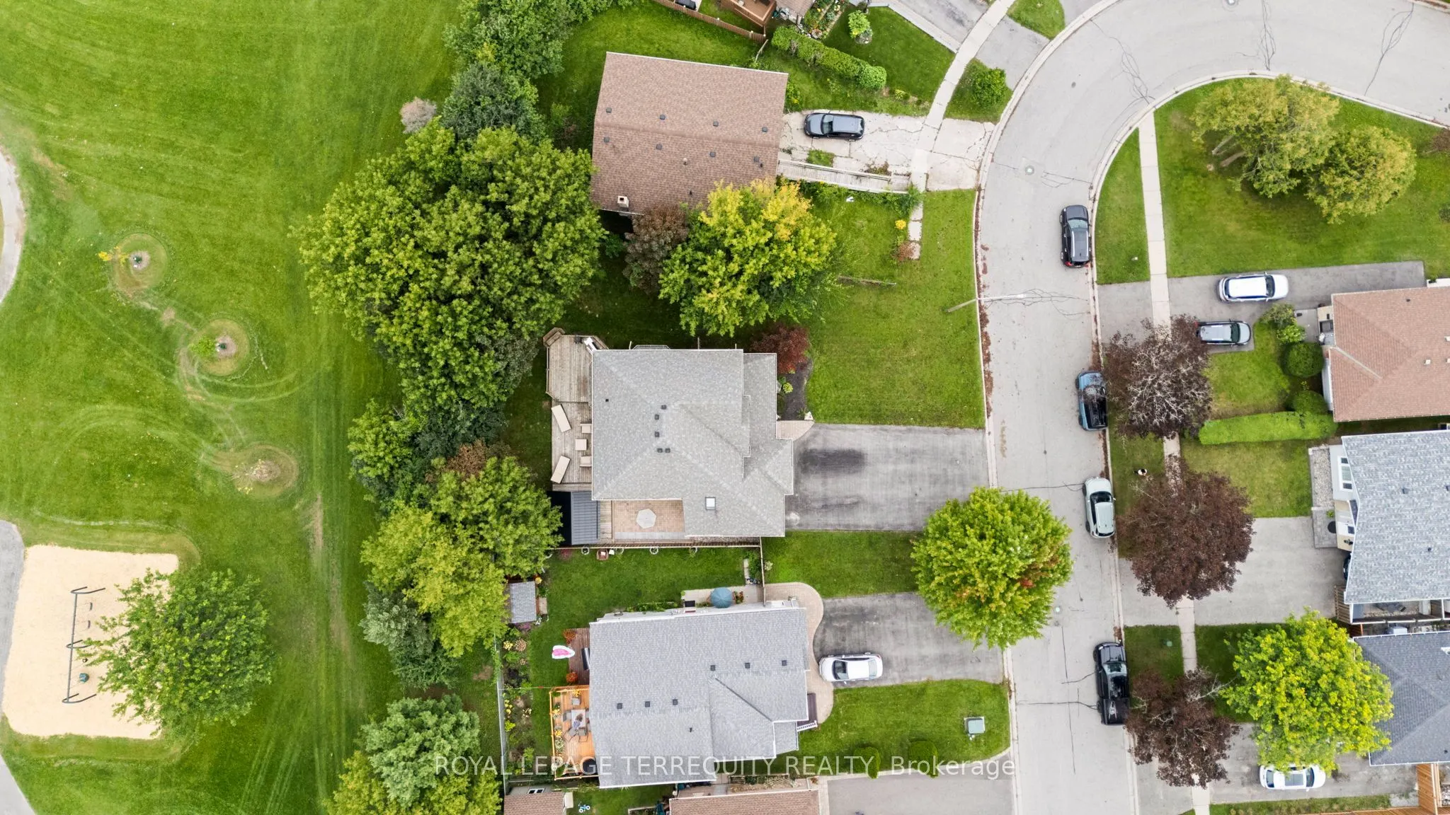 611 Capilano Crescent