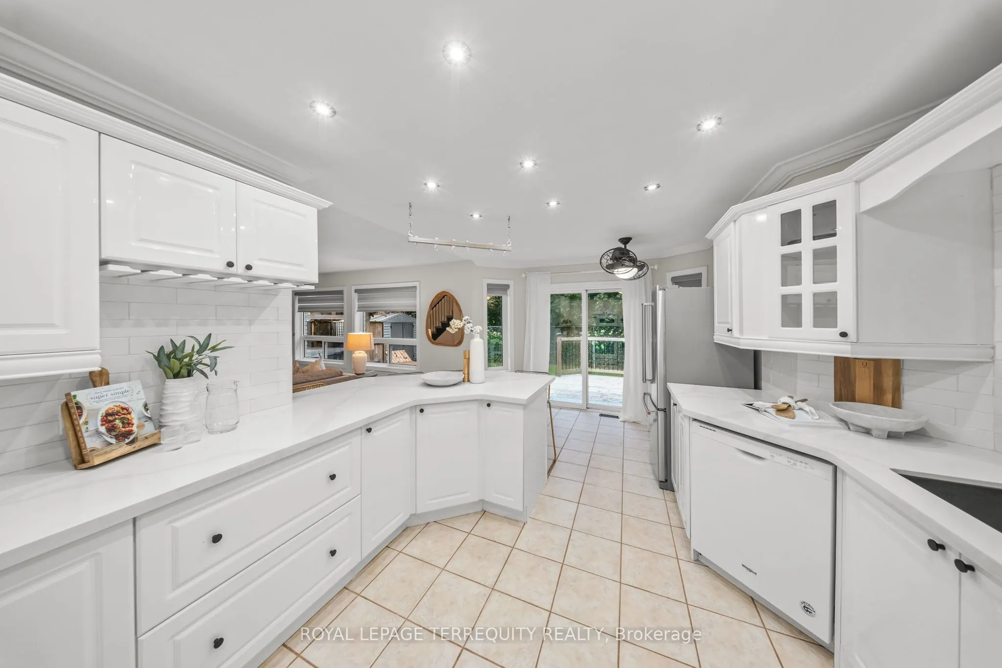 611 Capilano Crescent