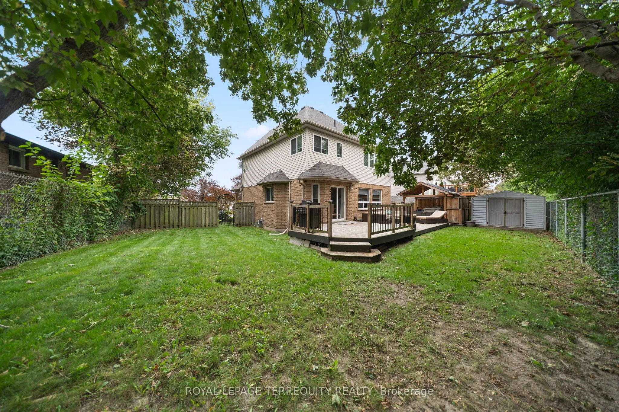 611 Capilano Crescent