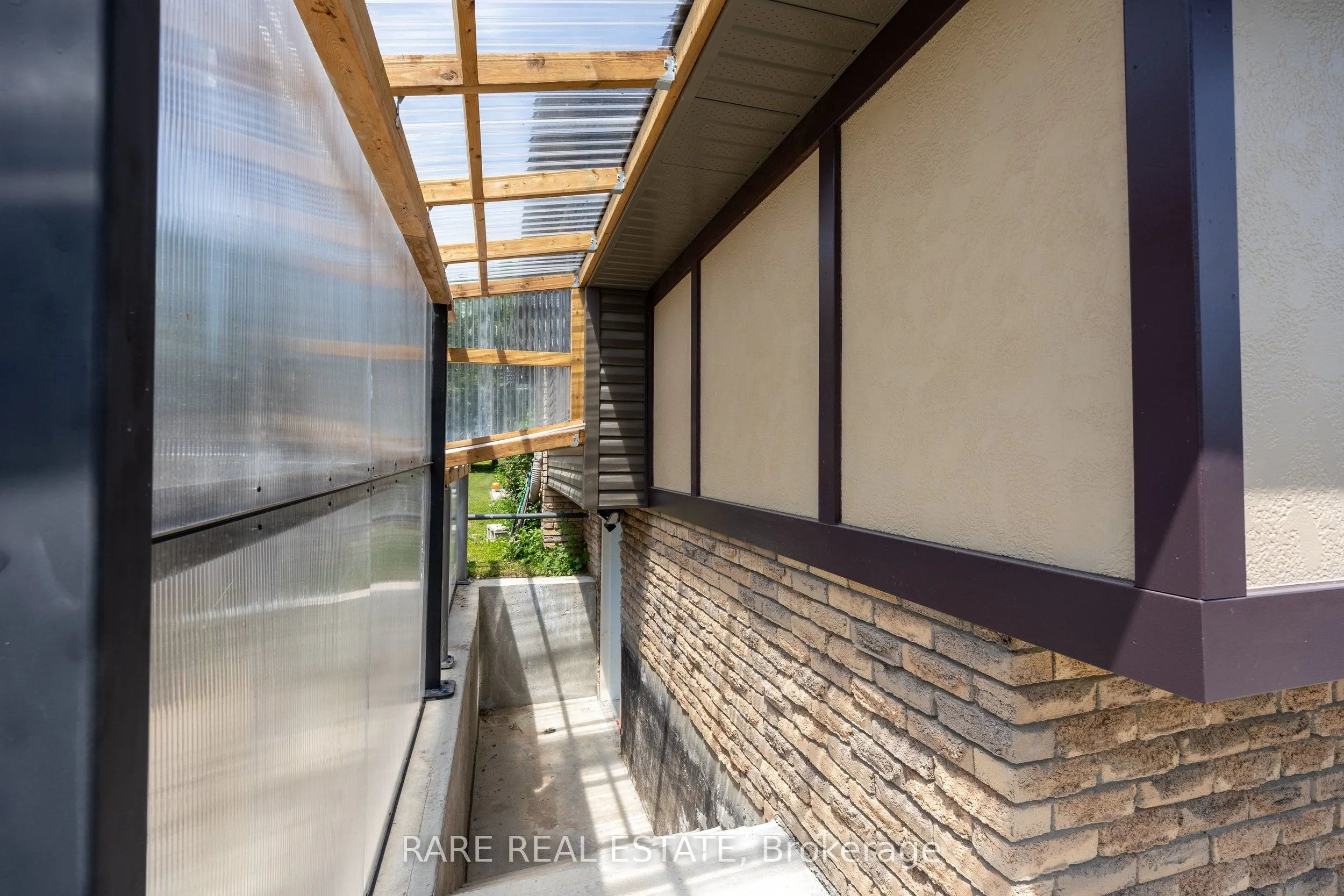 258 Union Avenue