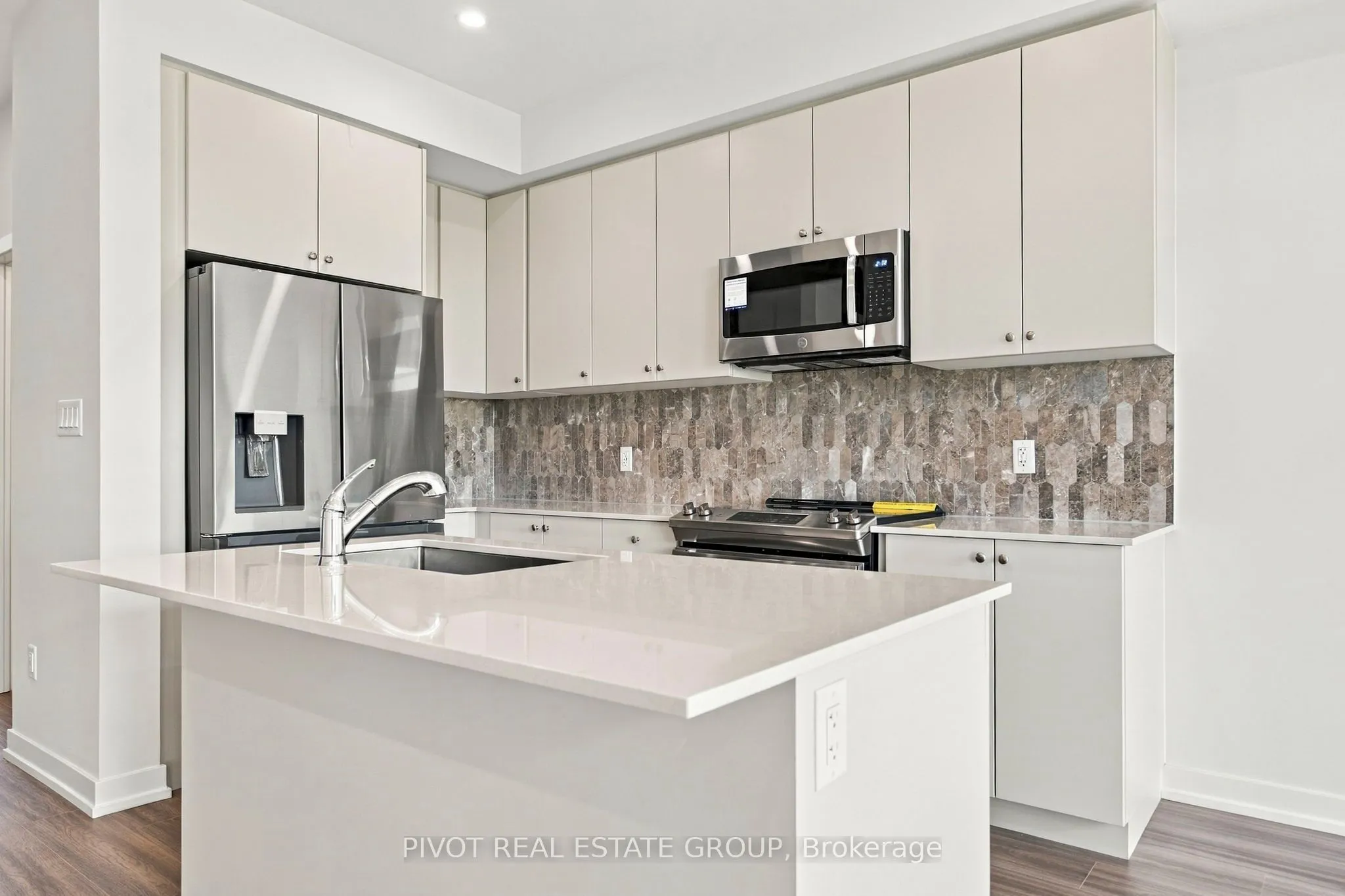 26 Observatory Way