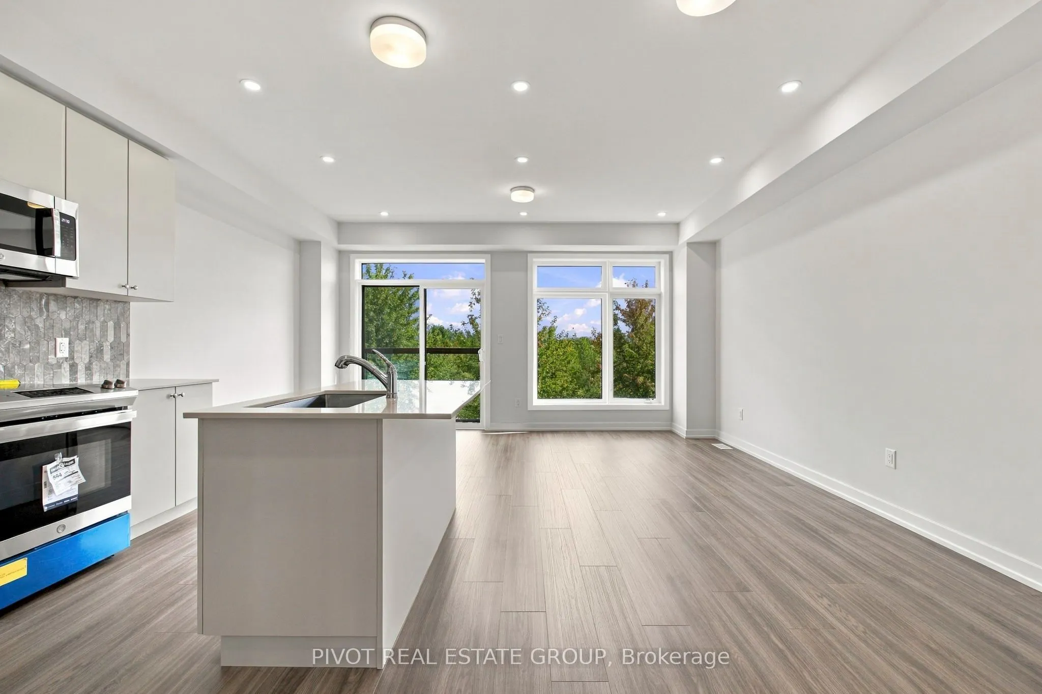 26 Observatory Way