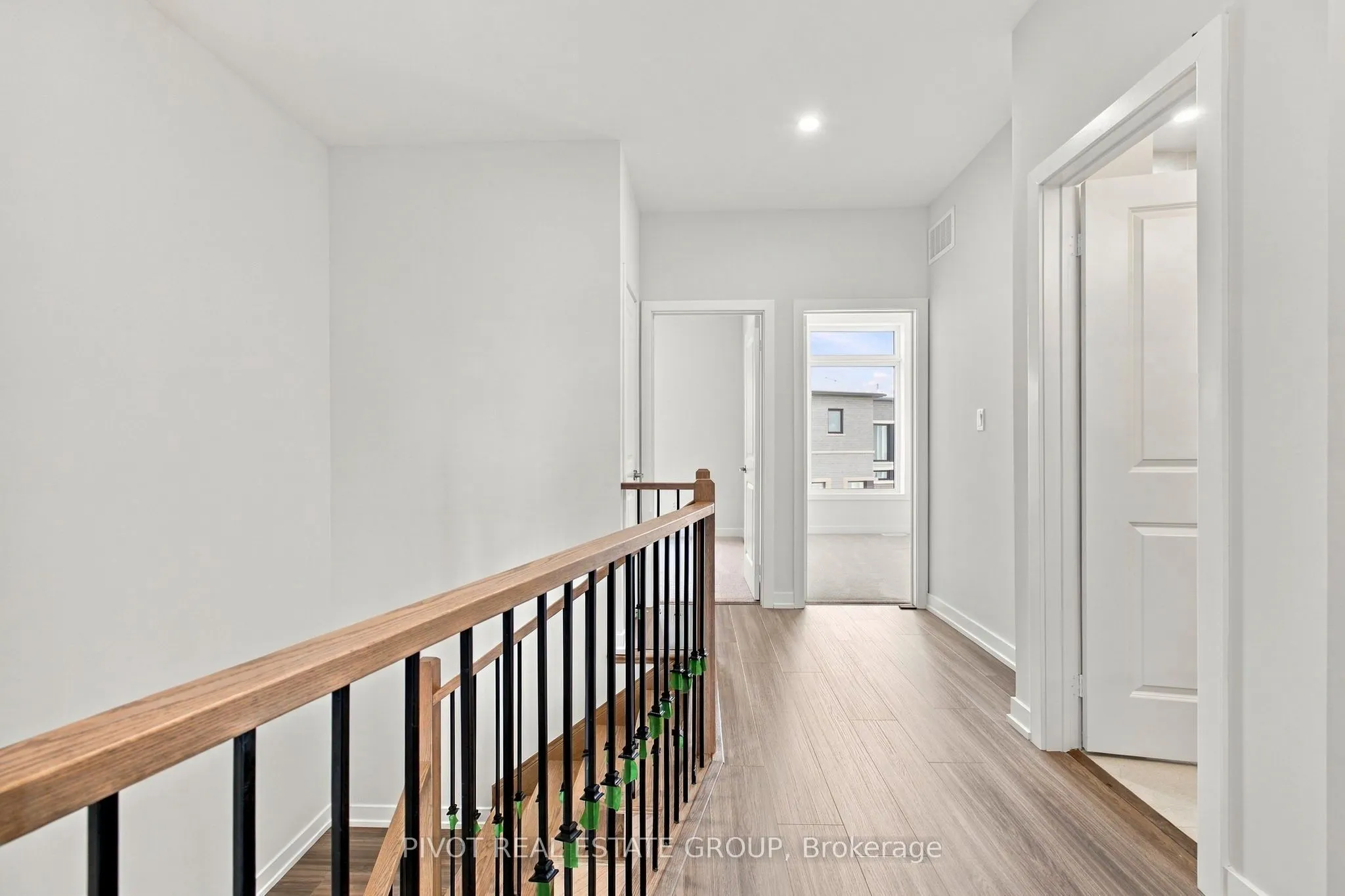 26 Observatory Way