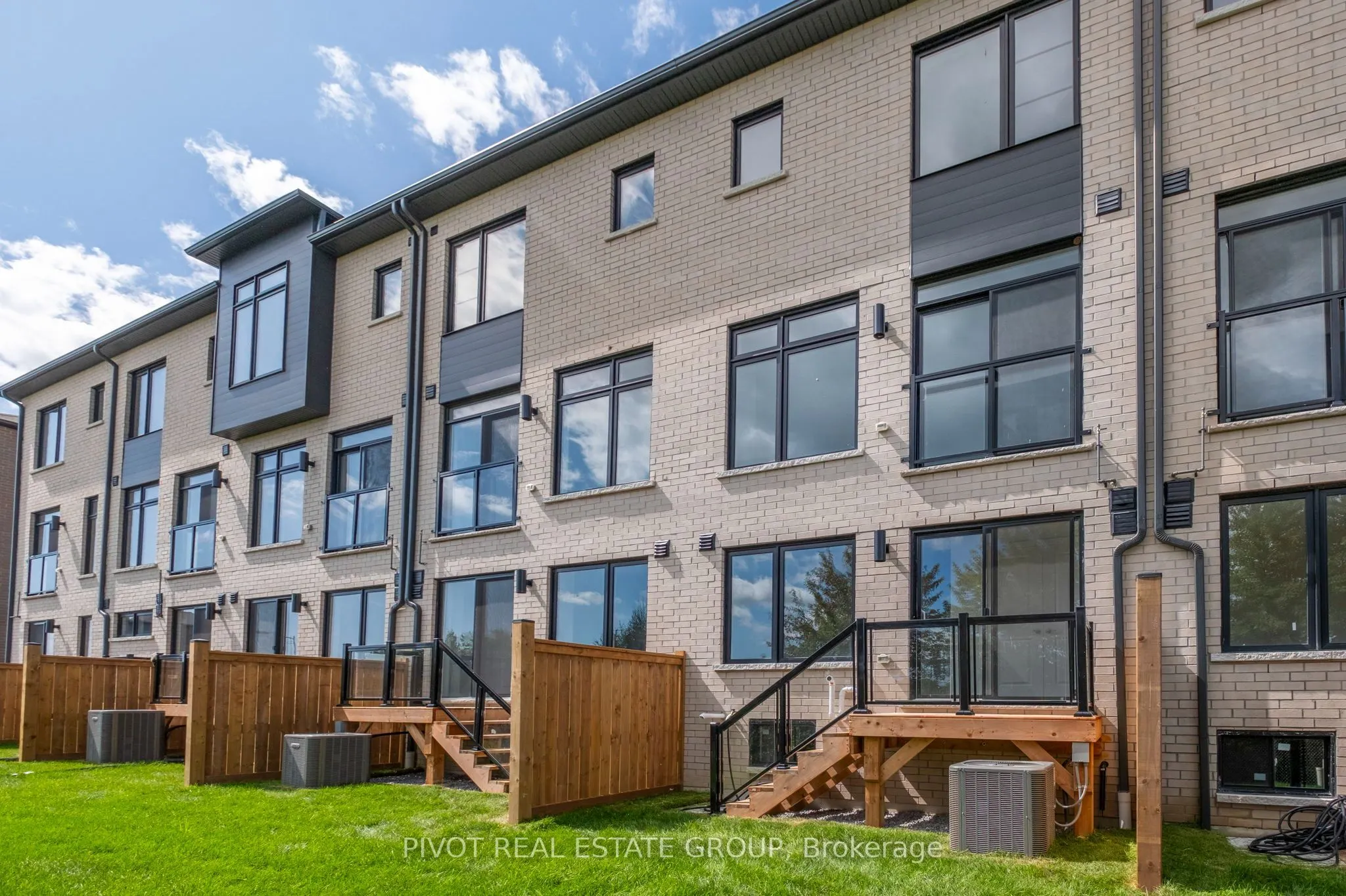 26 Observatory Way