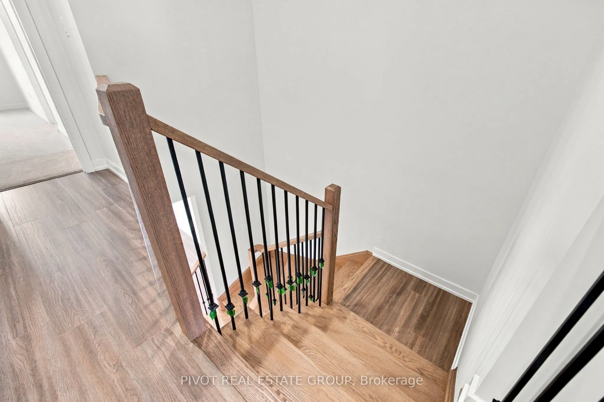 26 Observatory Way